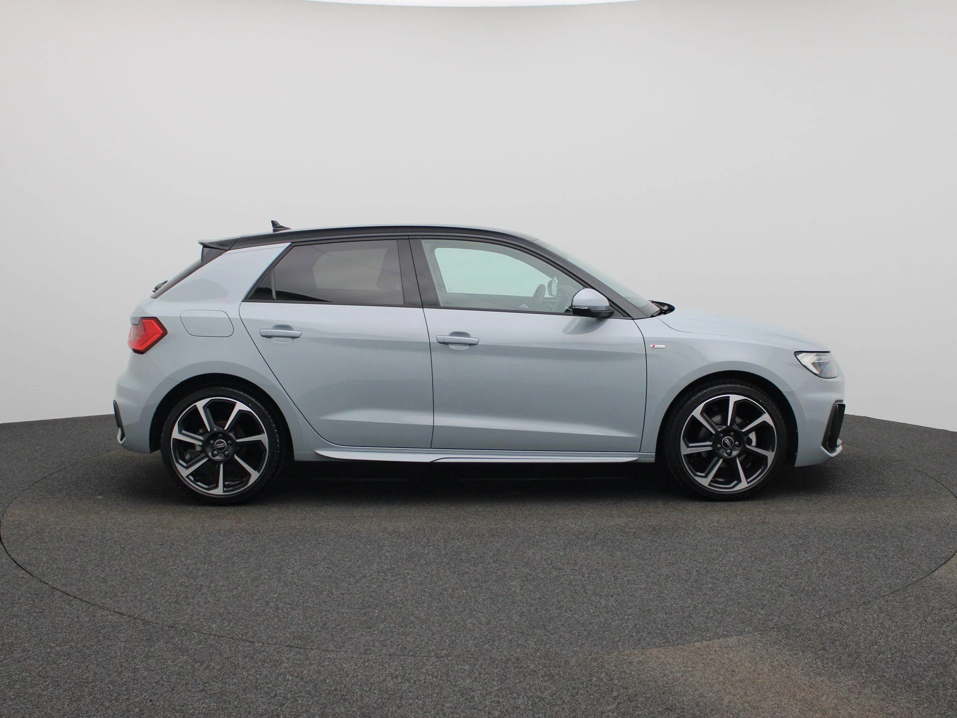 Audi-A1 Sportback-image-5