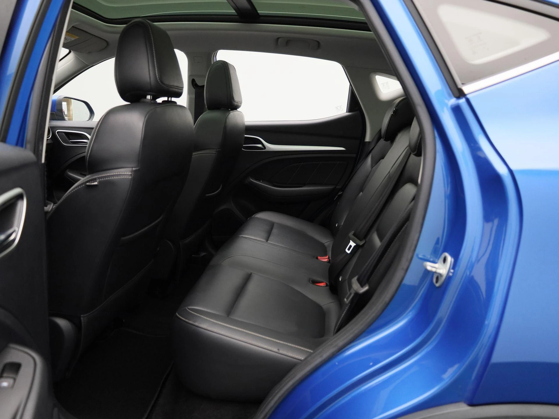 MG-ZS EV-image-9