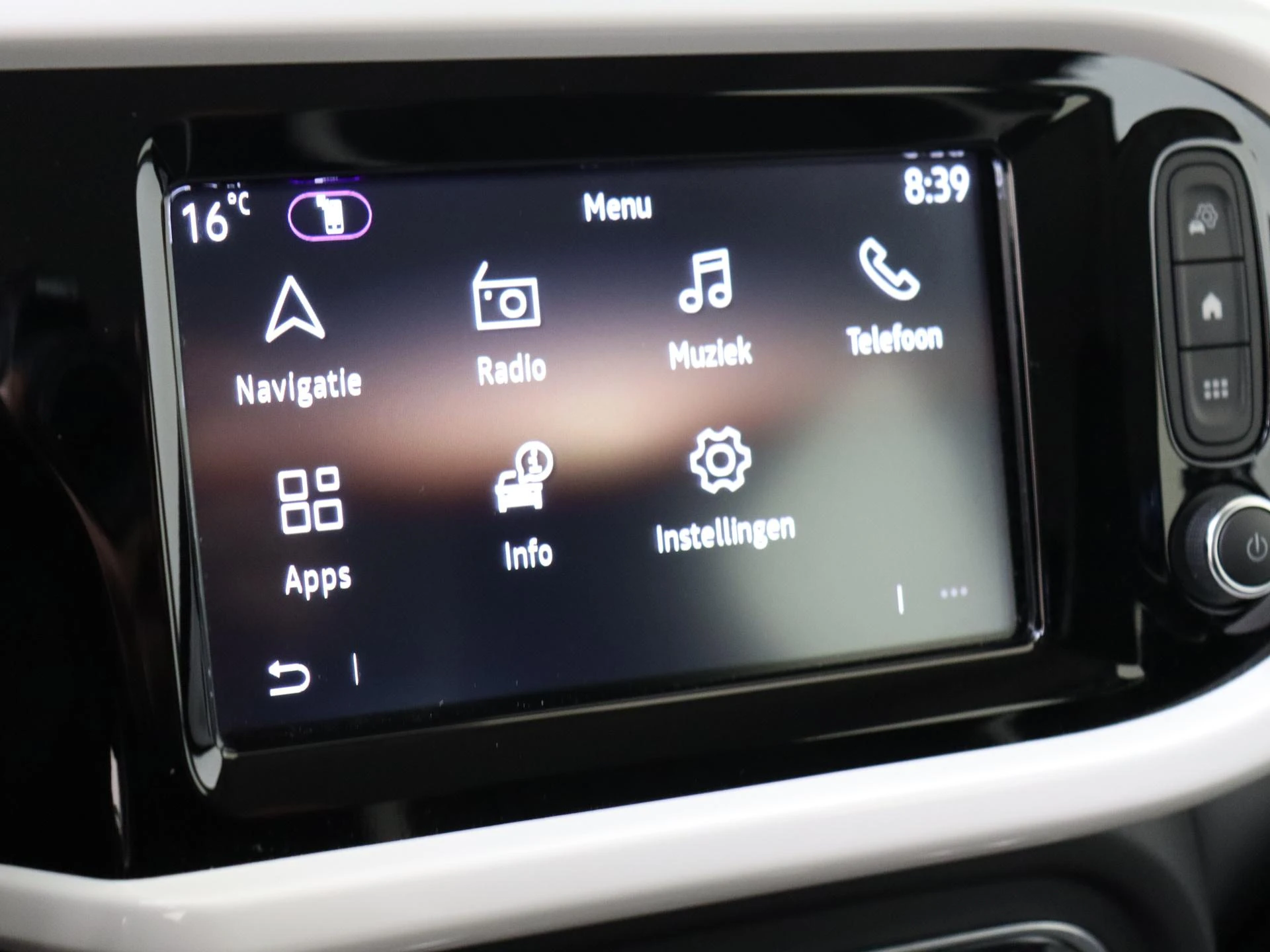 Renault-Twingo-image-16