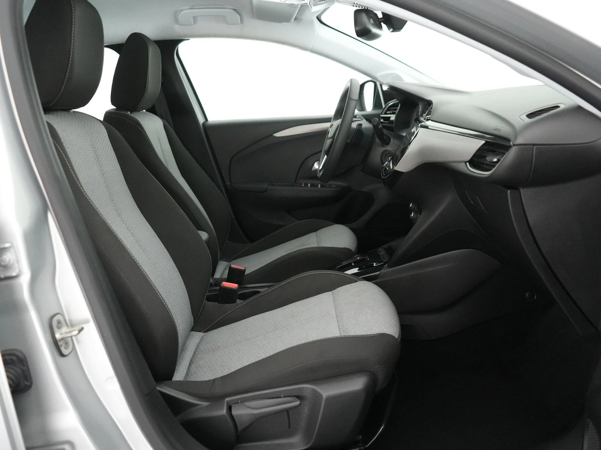 Opel-Corsa-image-11
