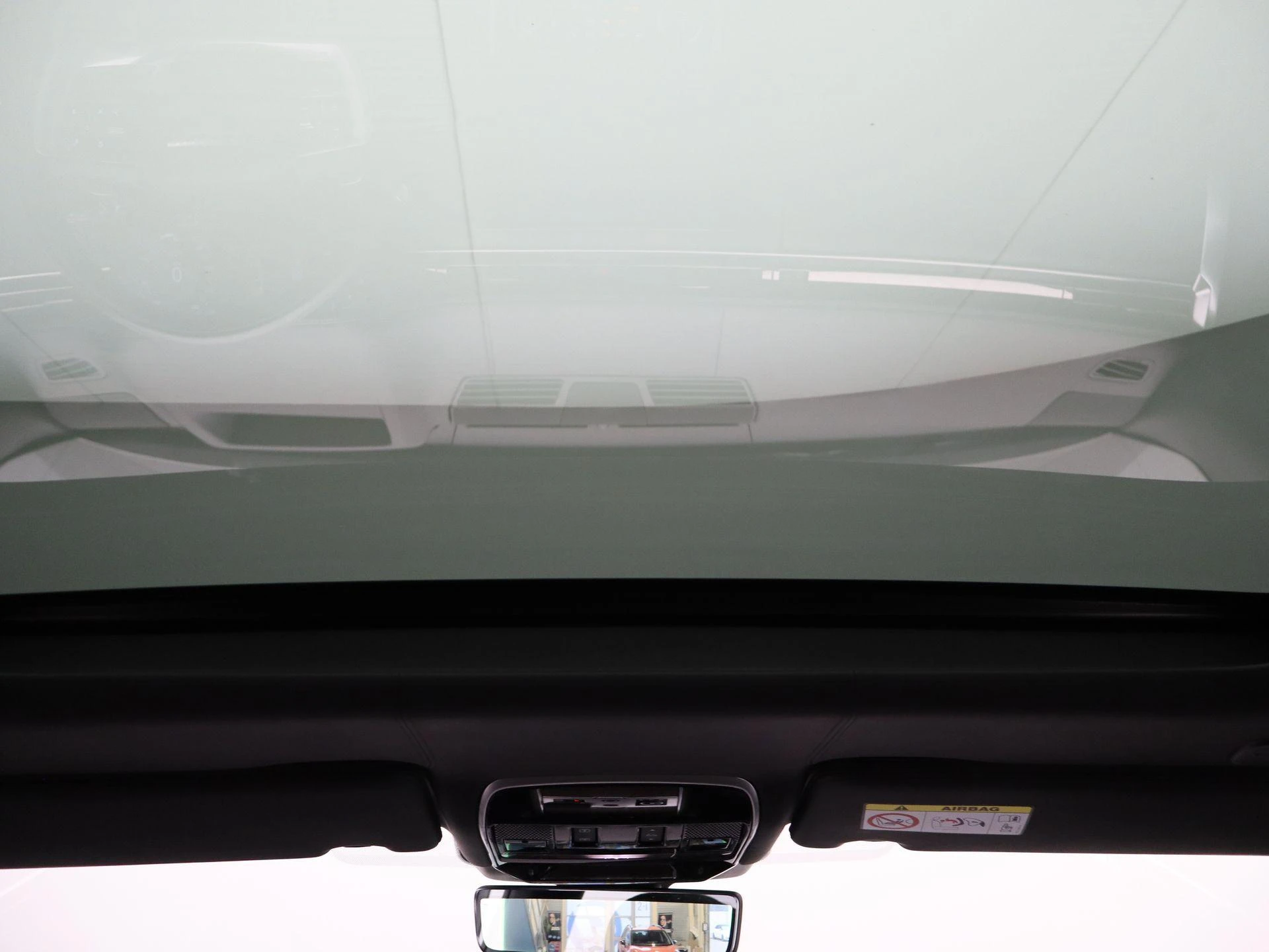 Land Rover-Range Rover-image-39