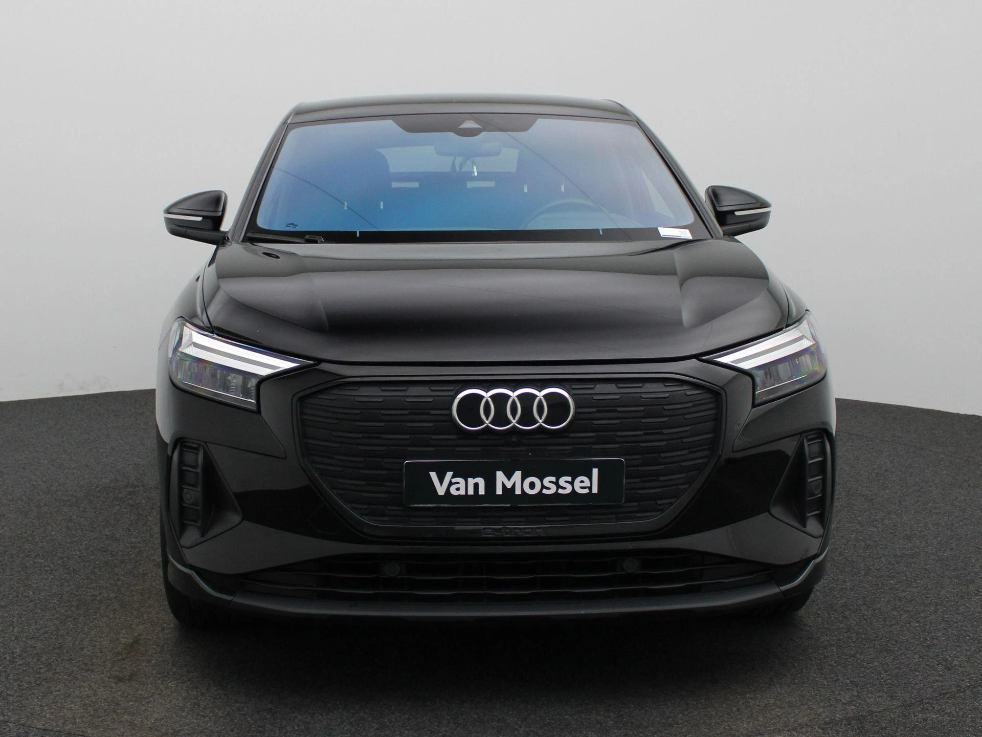 Audi-Q4 Sportback e-tron-image-2