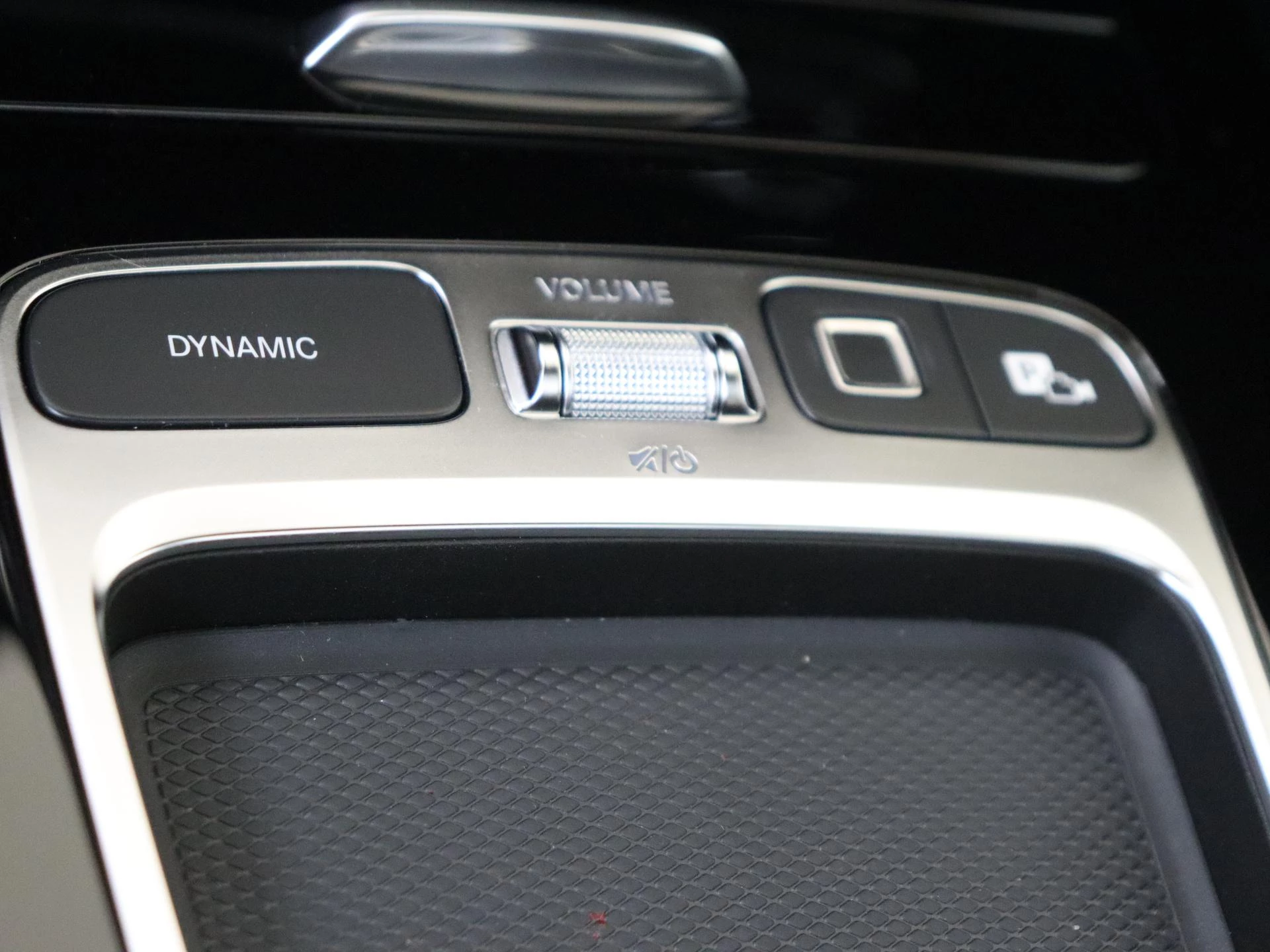 Mercedes-Benz A-Klasse 250 e Business Solution AMG