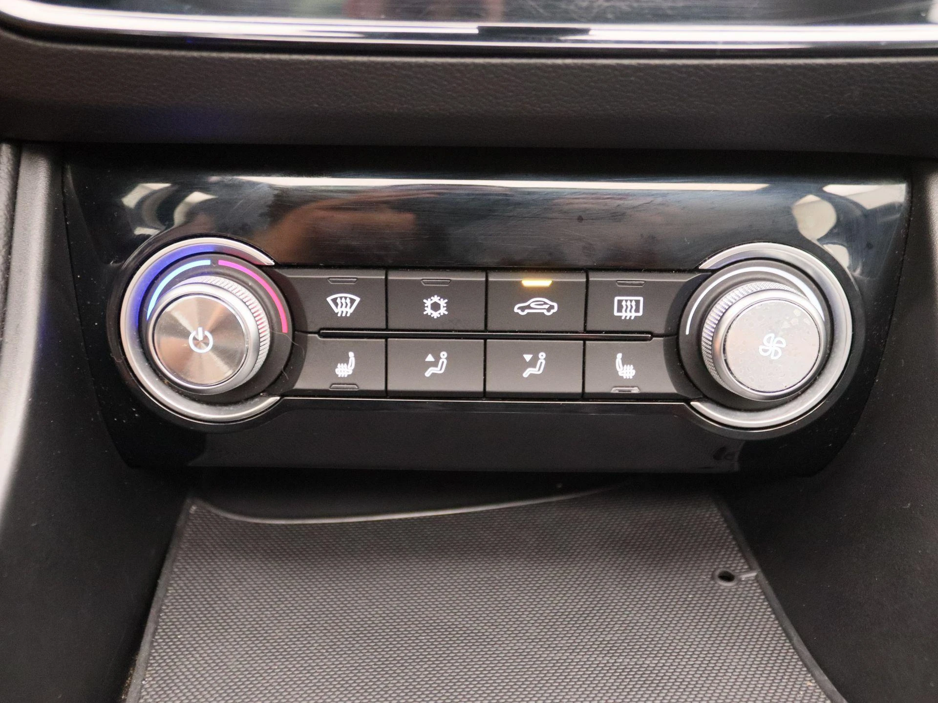 MG ZS EV Luxury 45 kWh