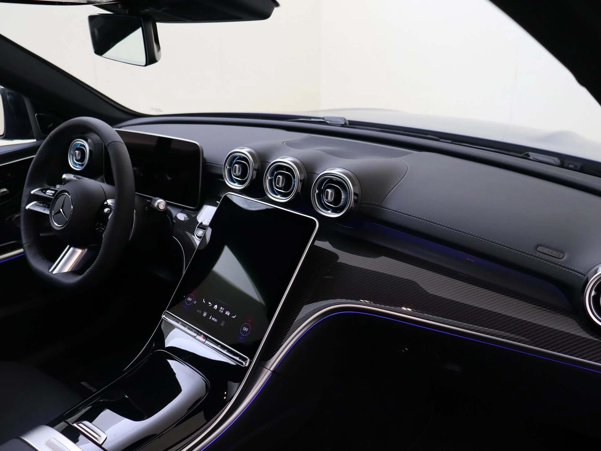 Mercedes-Benz-C-Klasse-image-4