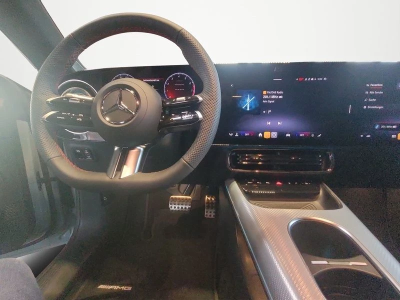 Mercedes-Benz CLA 200 AMG NIGHT PANO WINTER-PAK MULTIBEAM 19-Z AMG Line