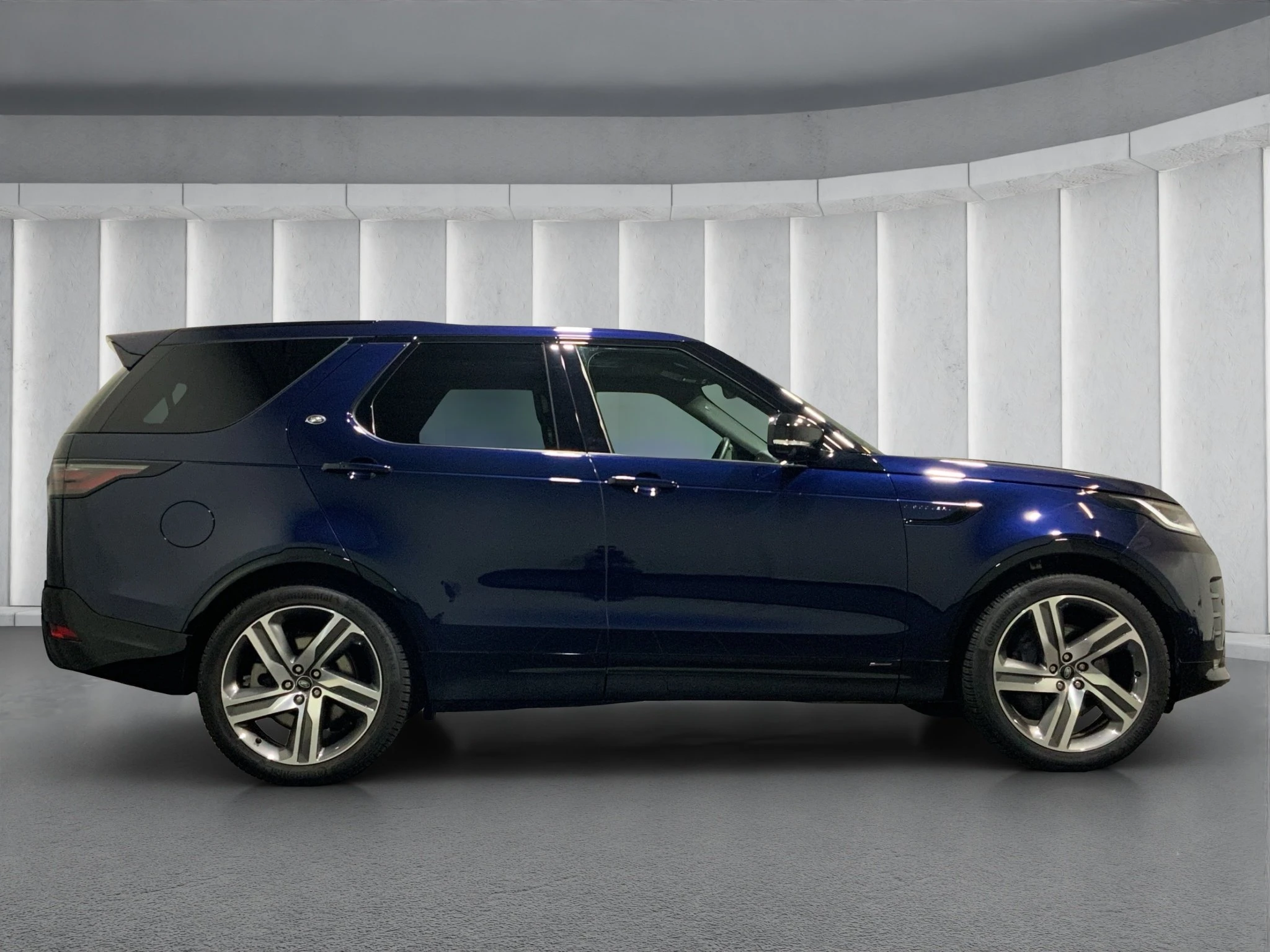 Land Rover-Discovery-image-7