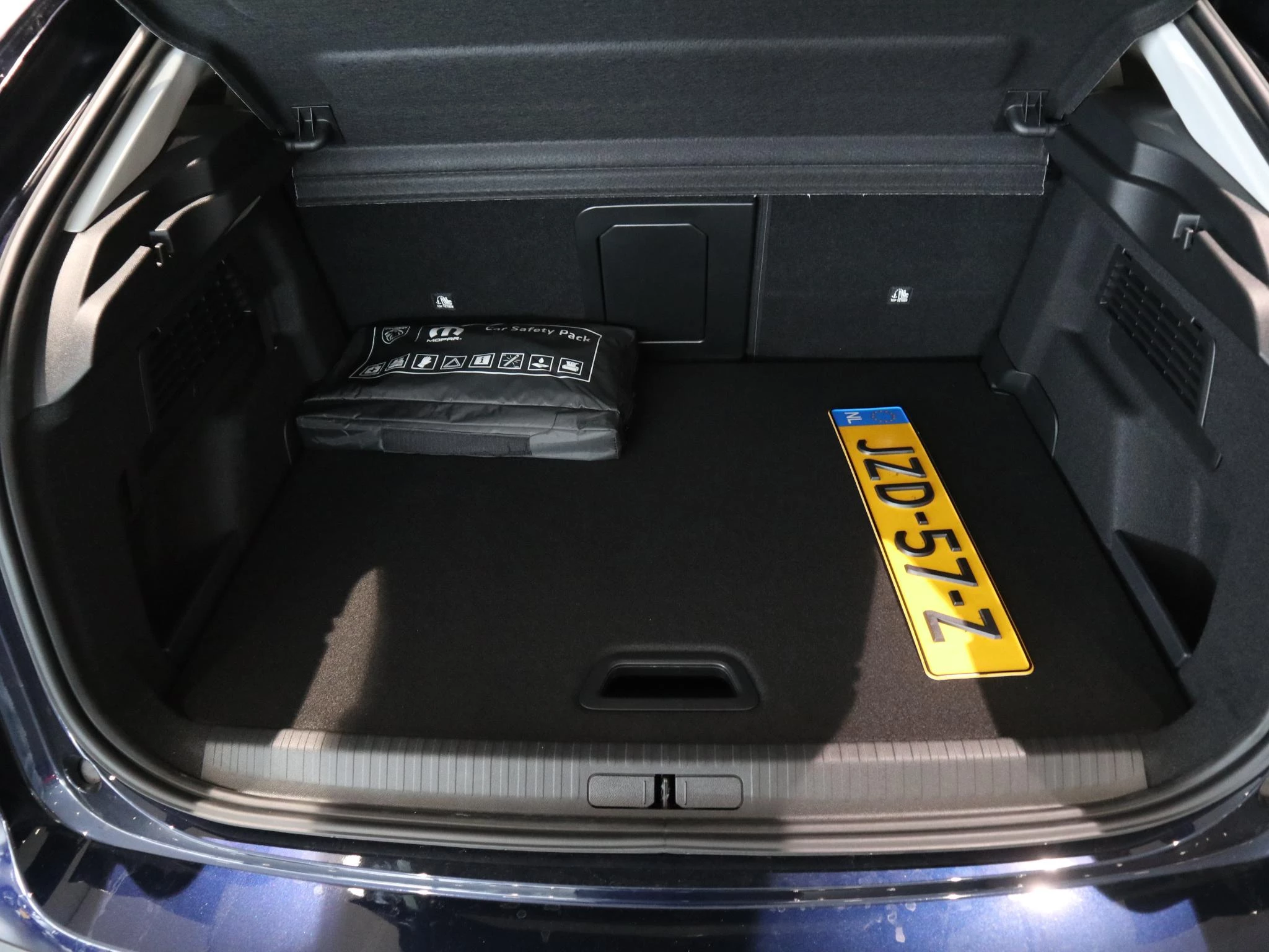 Citroën C4 Hybrid 145pk Max