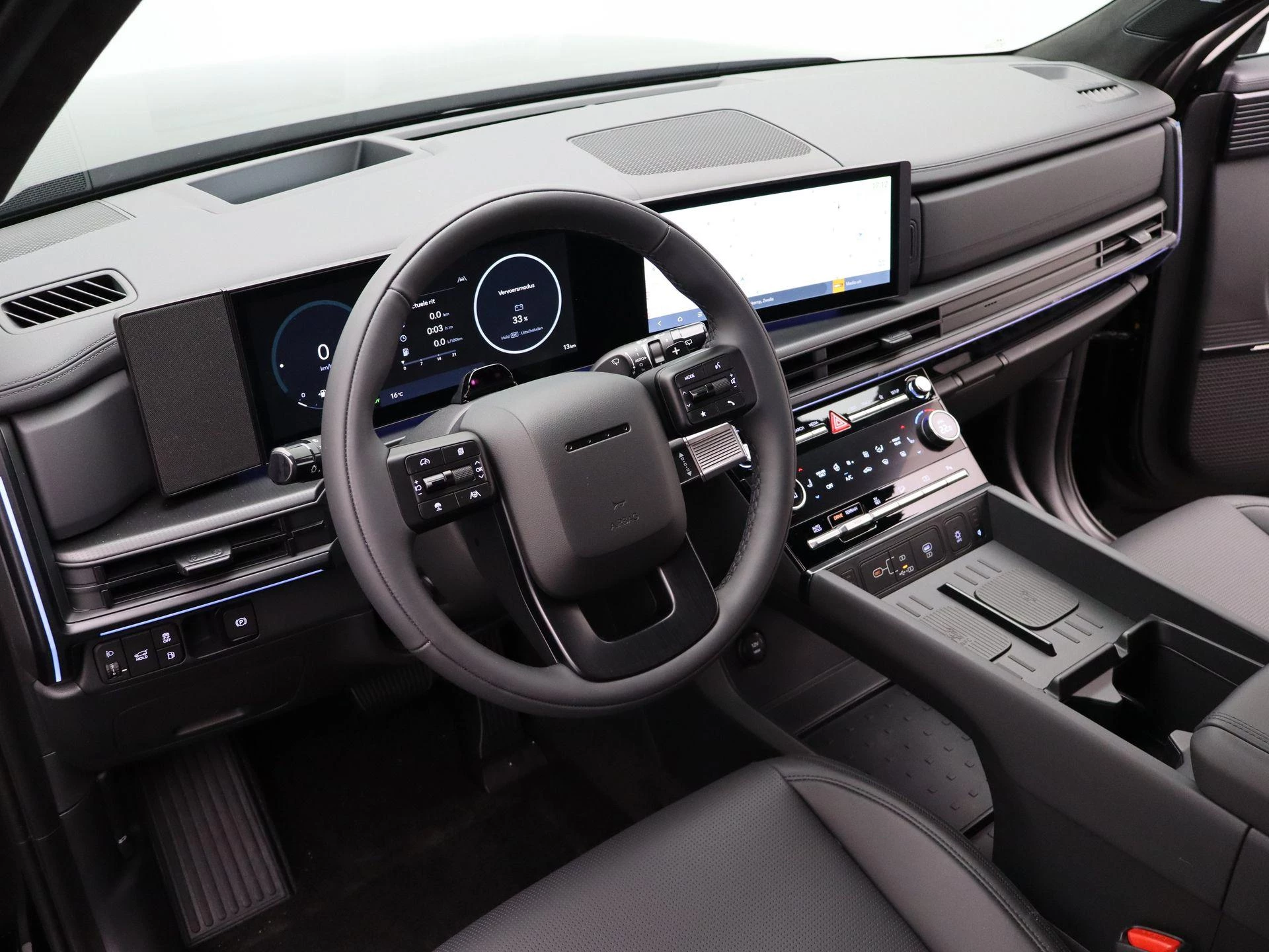 Hyundai-Santa Fe-image-31