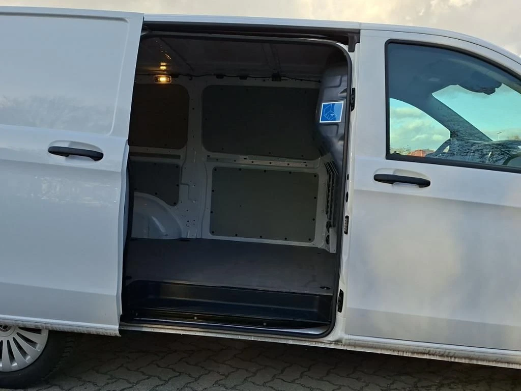 Mercedes-Benz-Vito 116-image-17