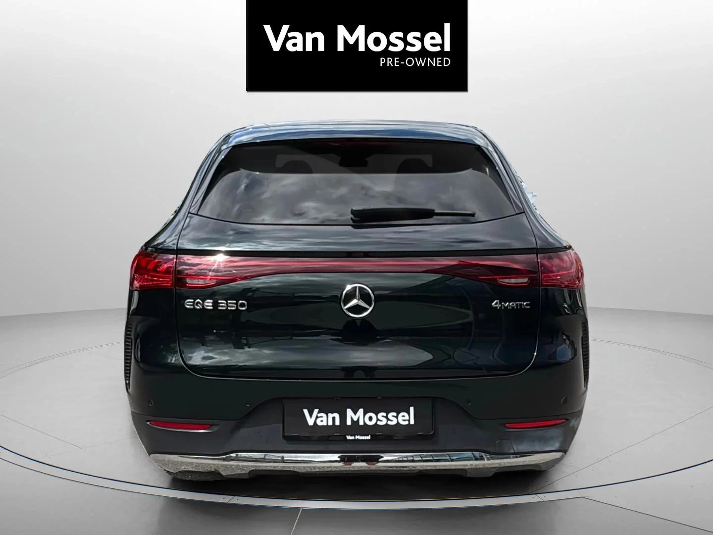 Mercedes-Benz-EQE-image-3