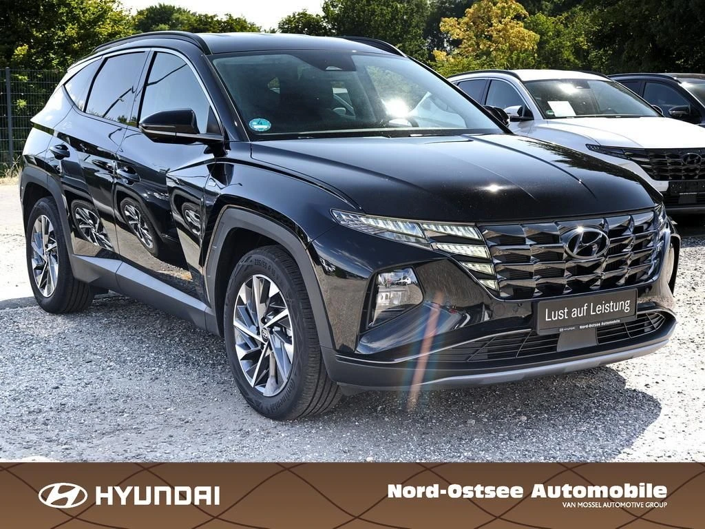 Hyundai Tucson 1.6 T-GDI TREND 4WD SHZ LHZ NAVI KAMERA Trend