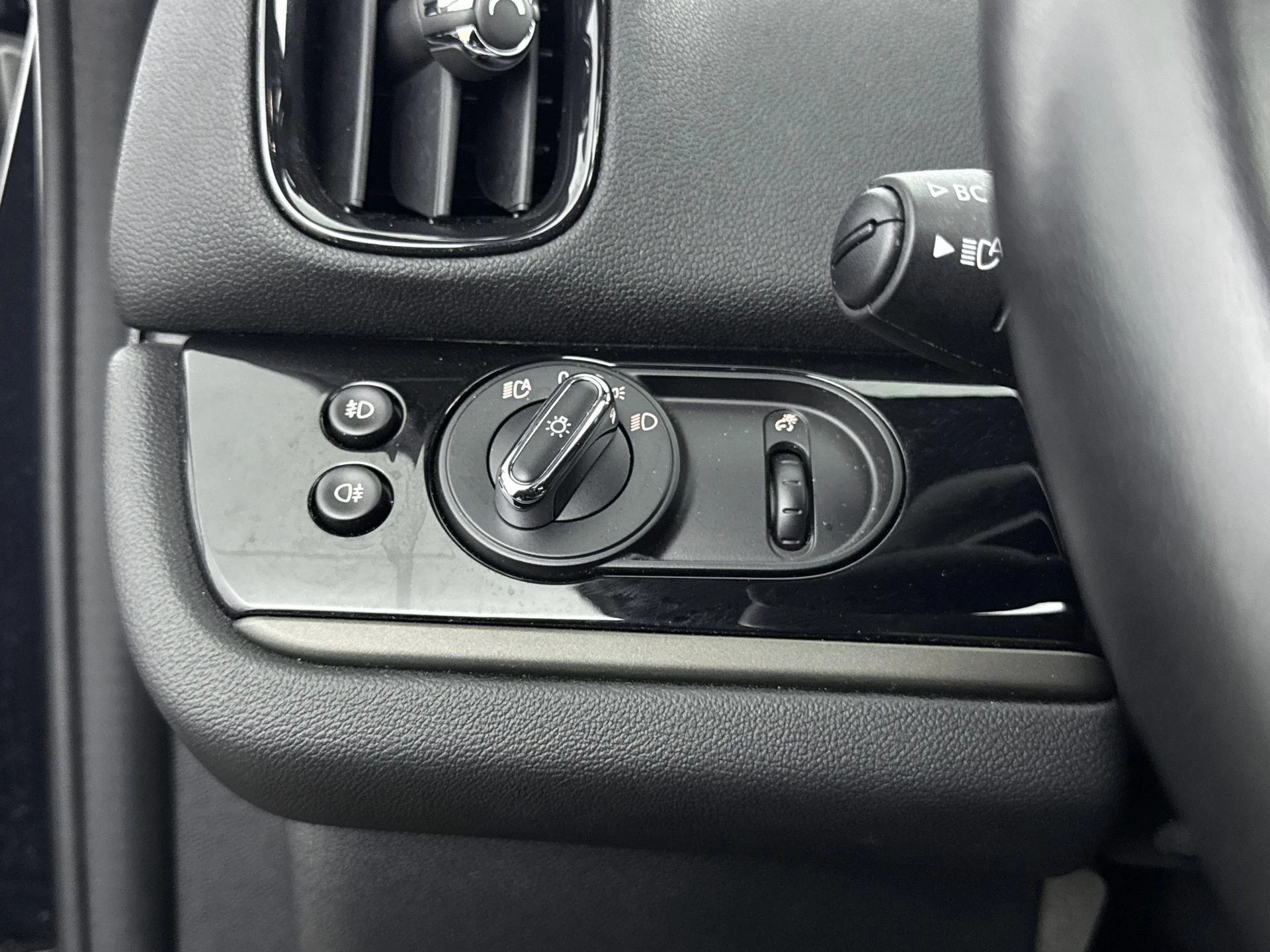 MINI-Countryman-image-23