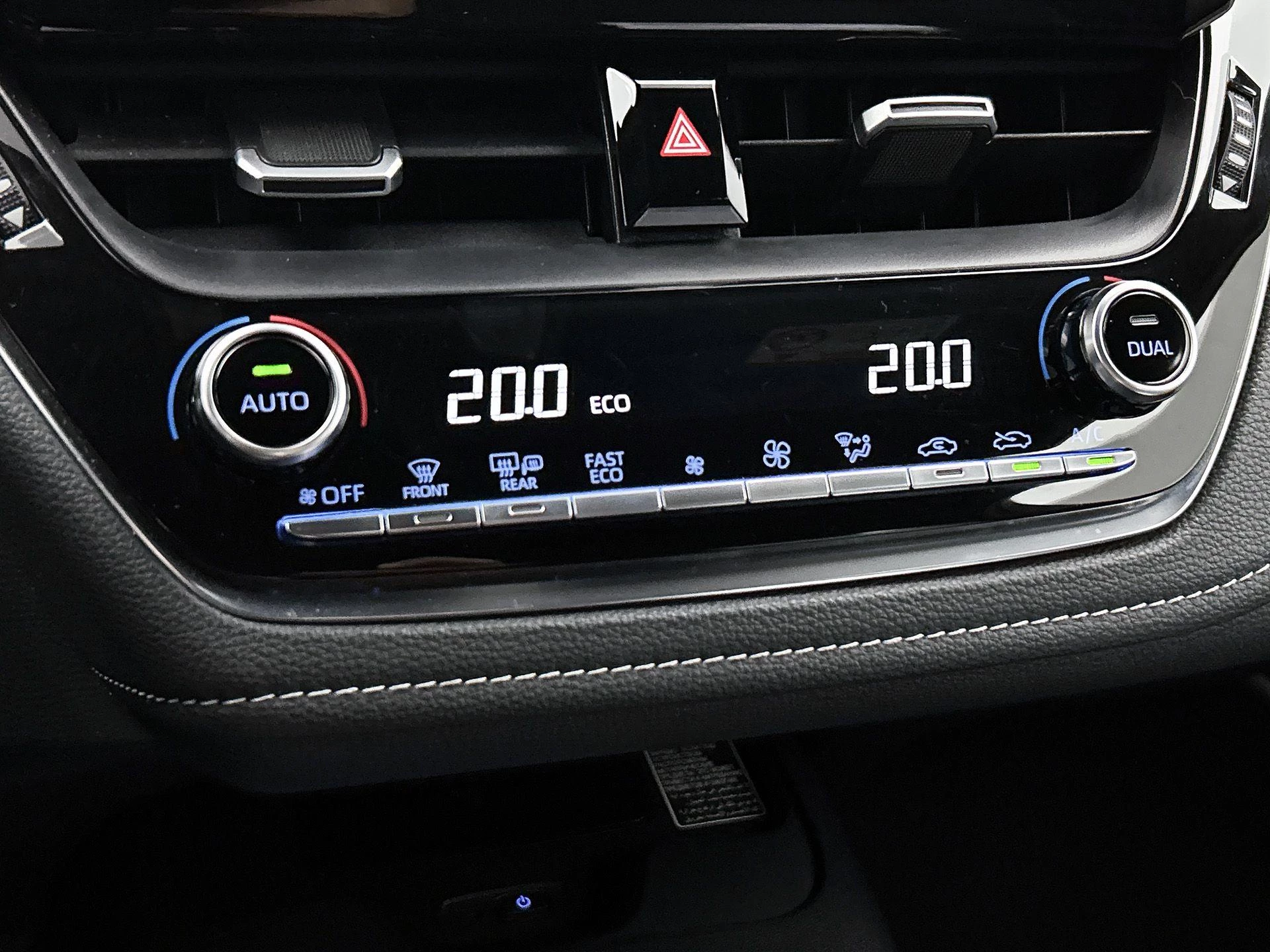 Toyota-Corolla-image-24
