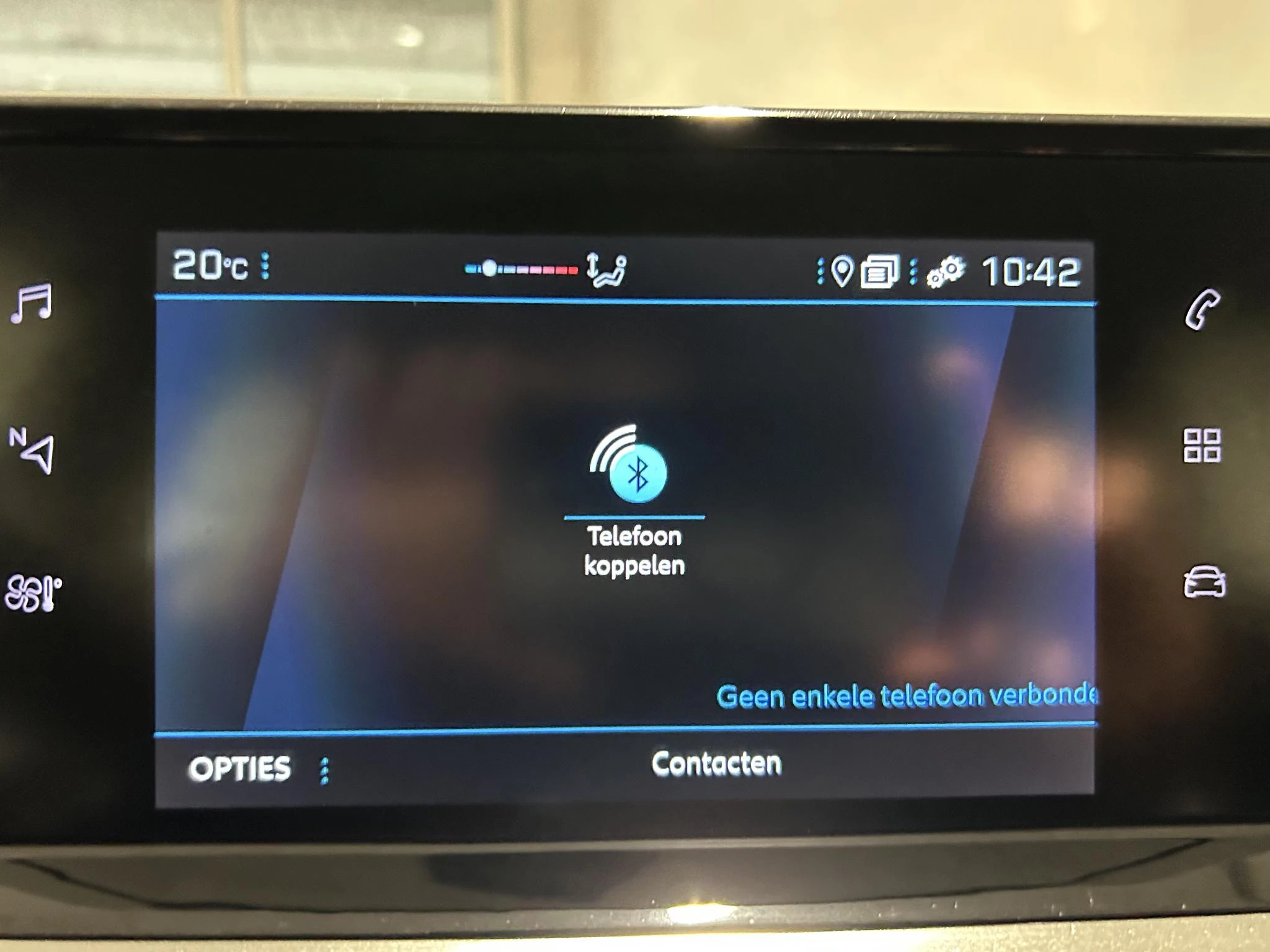 Peugeot-208-image-10