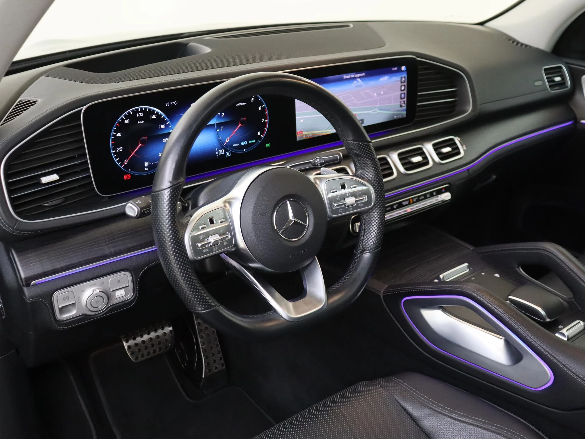 Mercedes-Benz-GLE-image-14