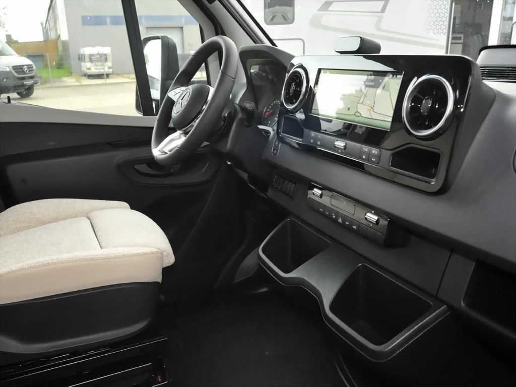 Hymer--image-8