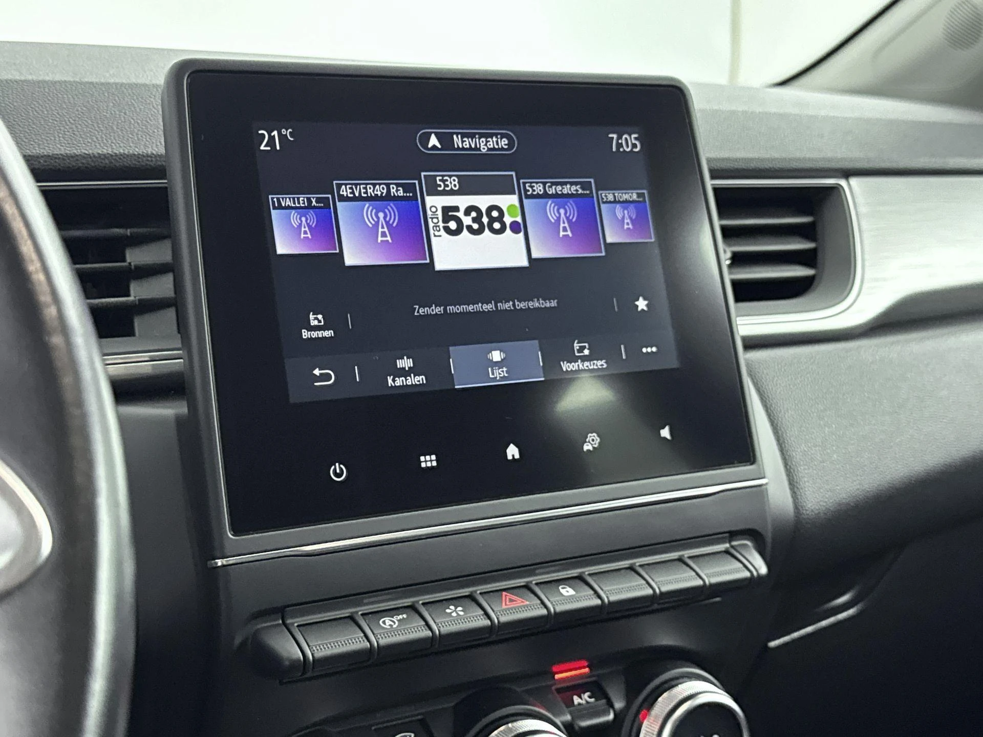 Renault-Captur-image-6