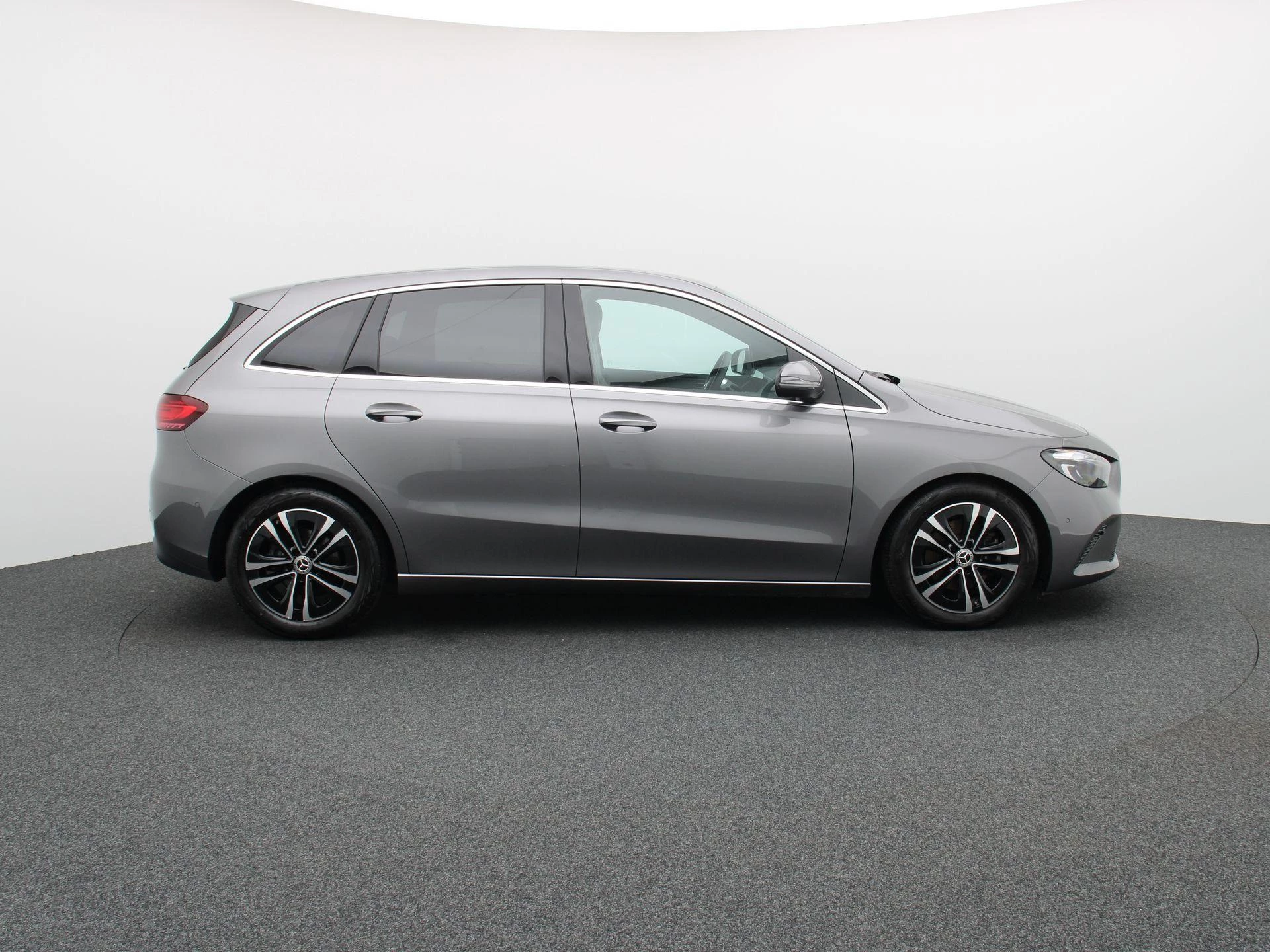 Mercedes-Benz B-Klasse 180 d Business Line + CARPLAY + CAMERA + SENSOREN +