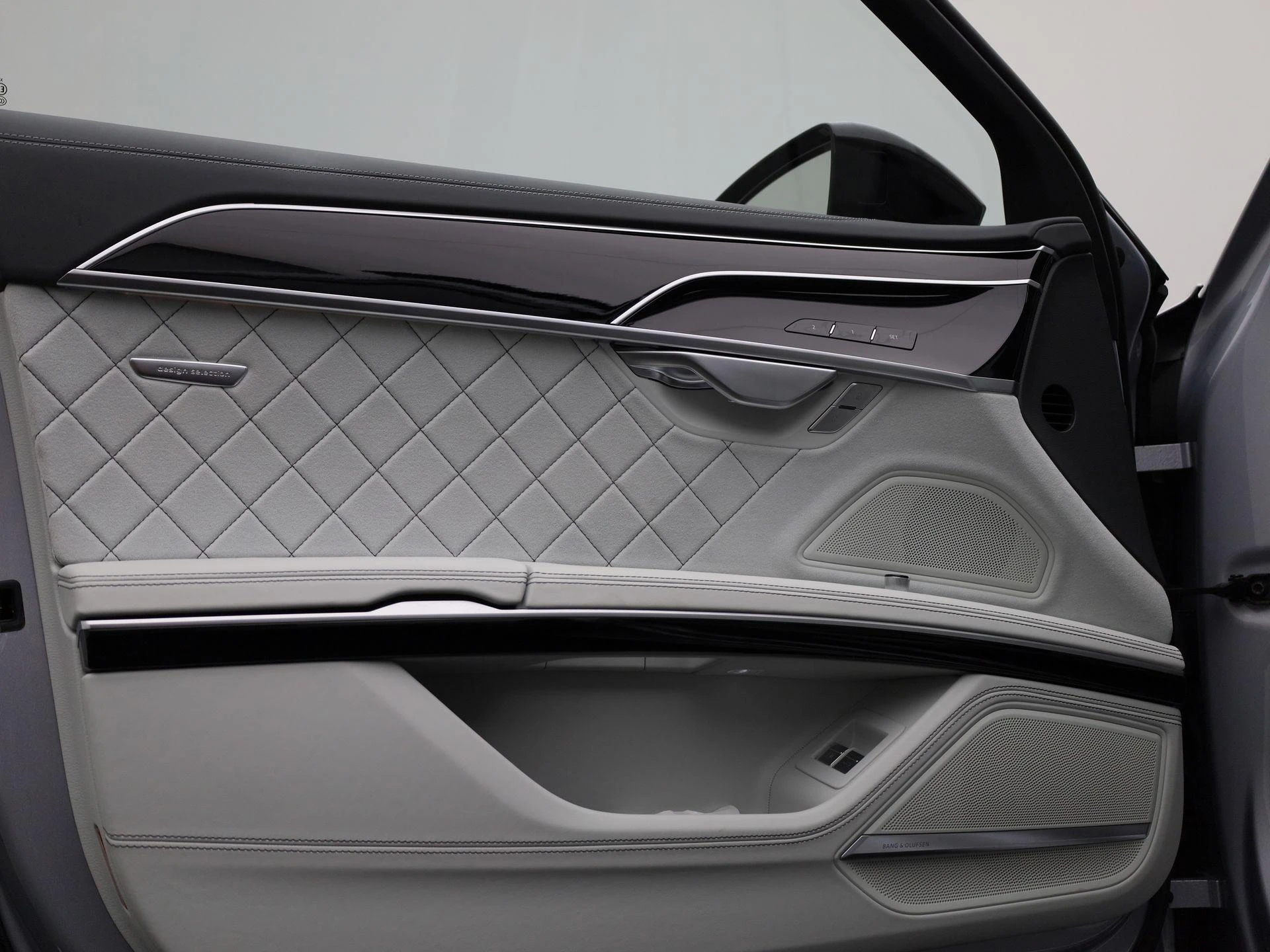Audi-A8-image-38