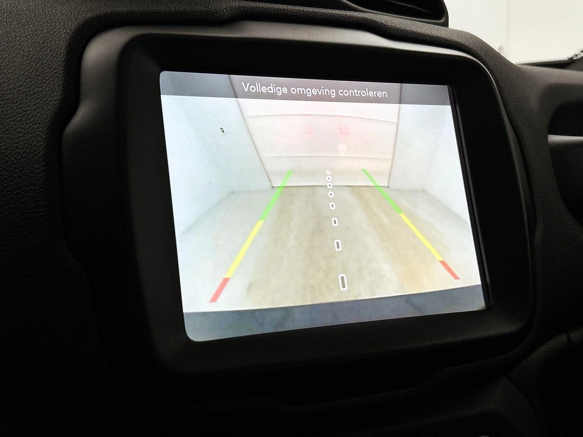 Jeep-Renegade-image-9