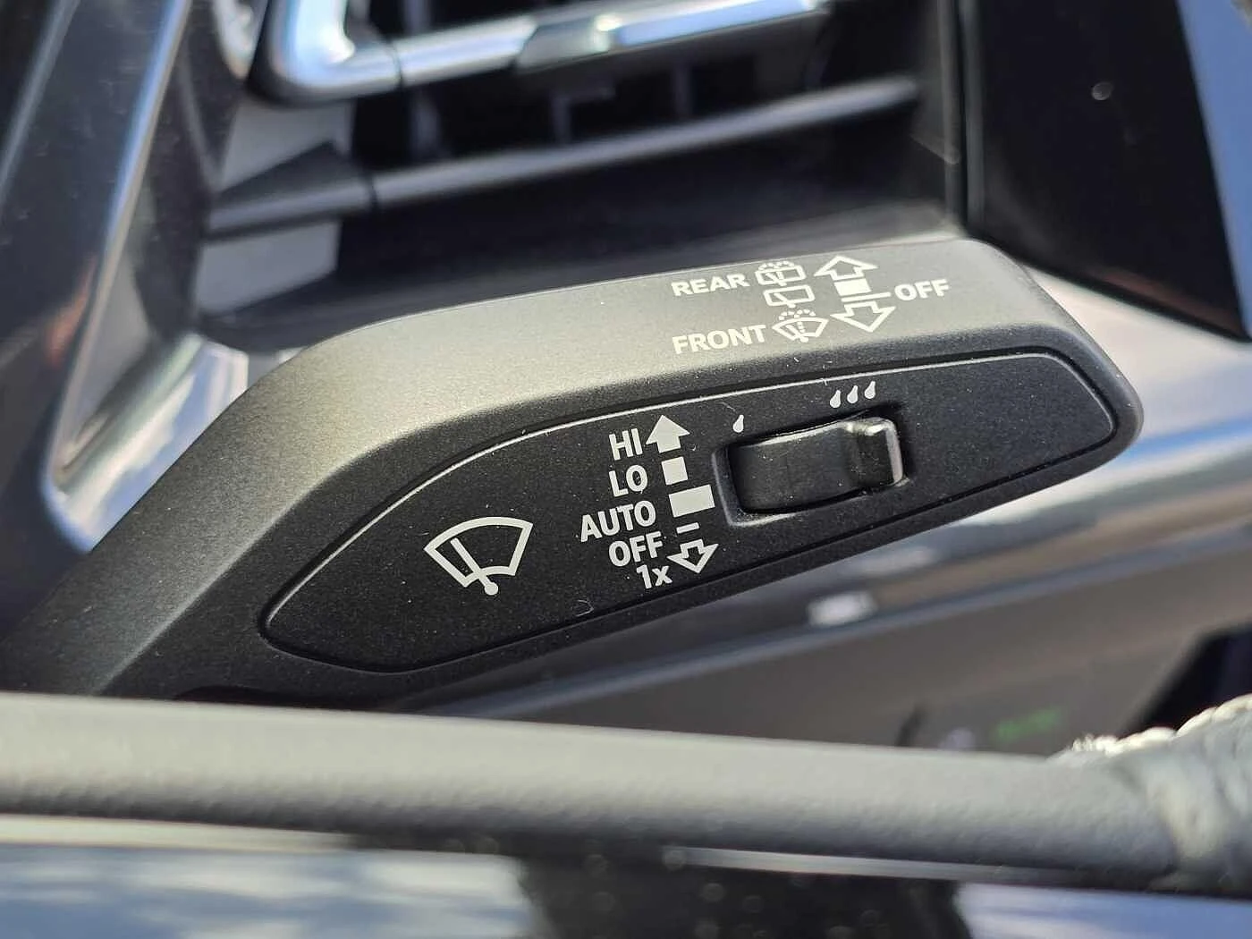Audi-Q4 e-tron-image-28