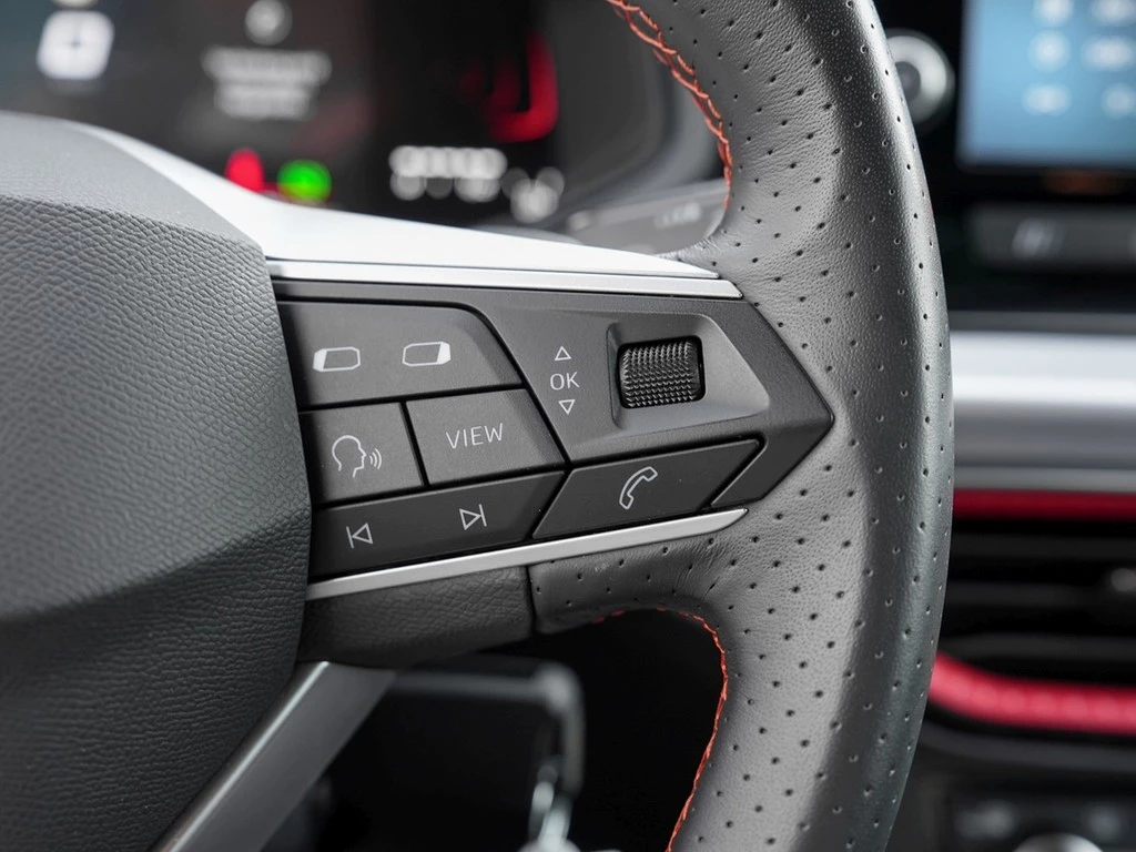 SEAT Arona 1.0 TSI DSG FR