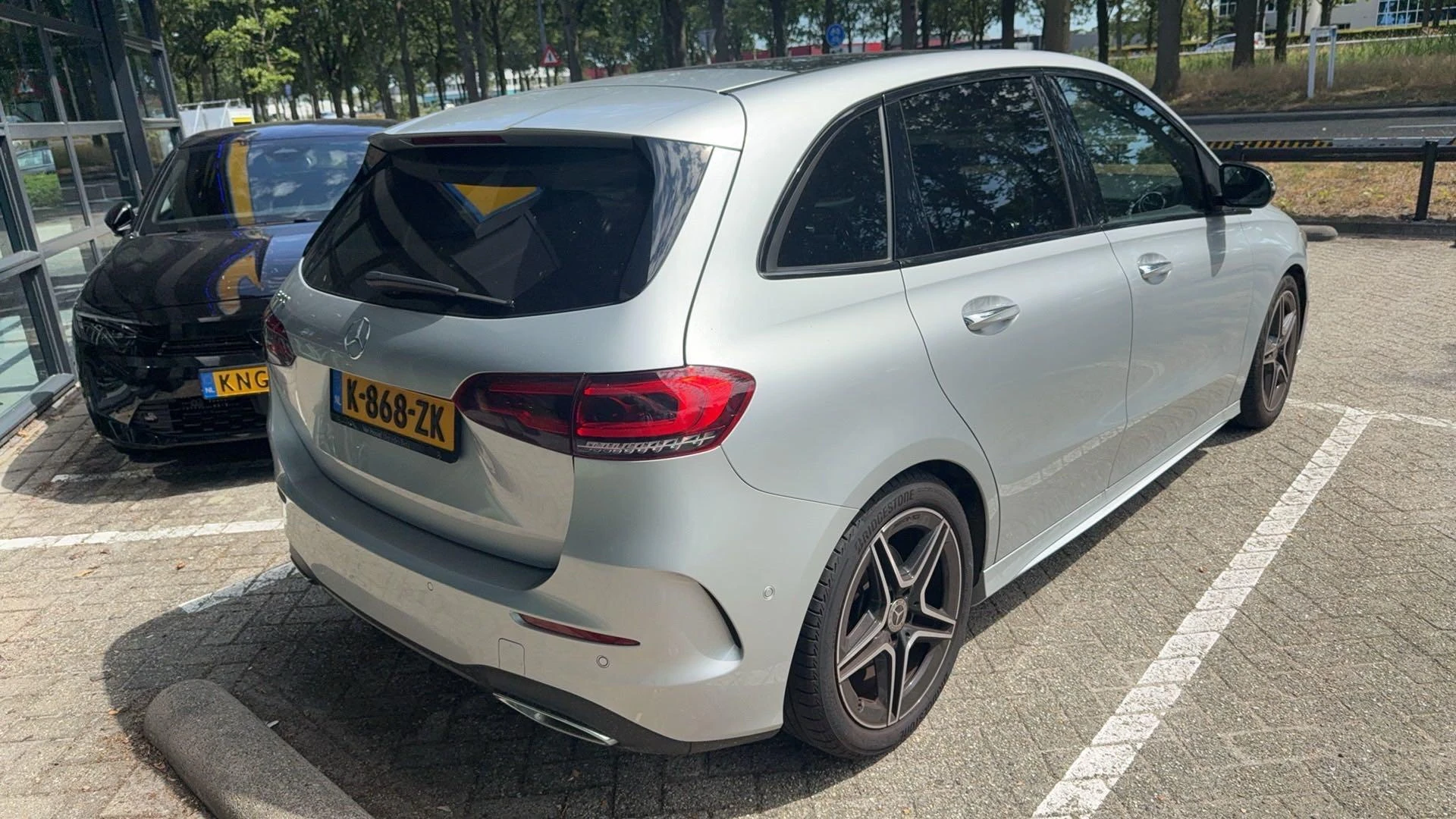 Mercedes-Benz-B-Klasse-image-3