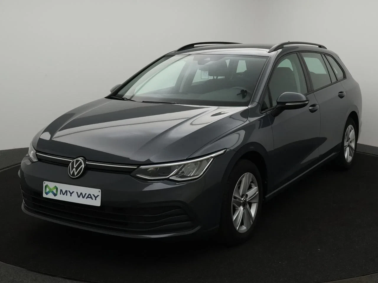 Volkswagen-Golf-image-0