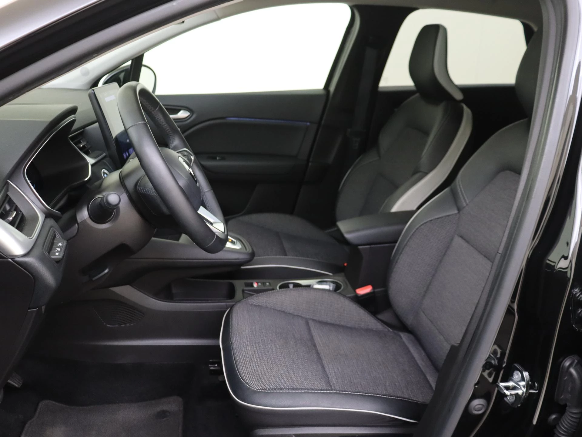 Renault Captur 1.6 E-Tech Hybrid 145 Intens