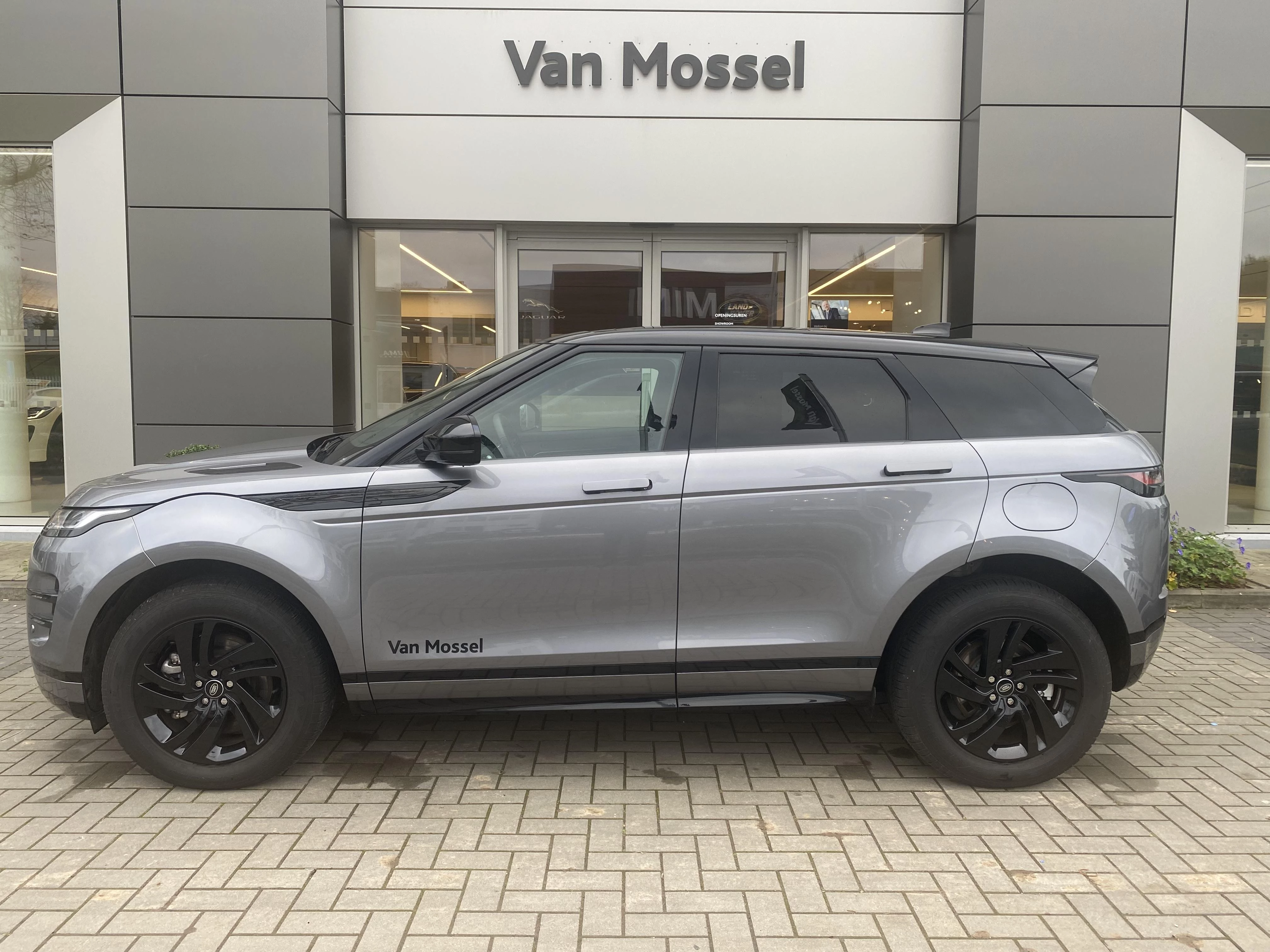 Land Rover Range Rover Evoque P300e R-Dynamic S AWD Auto.