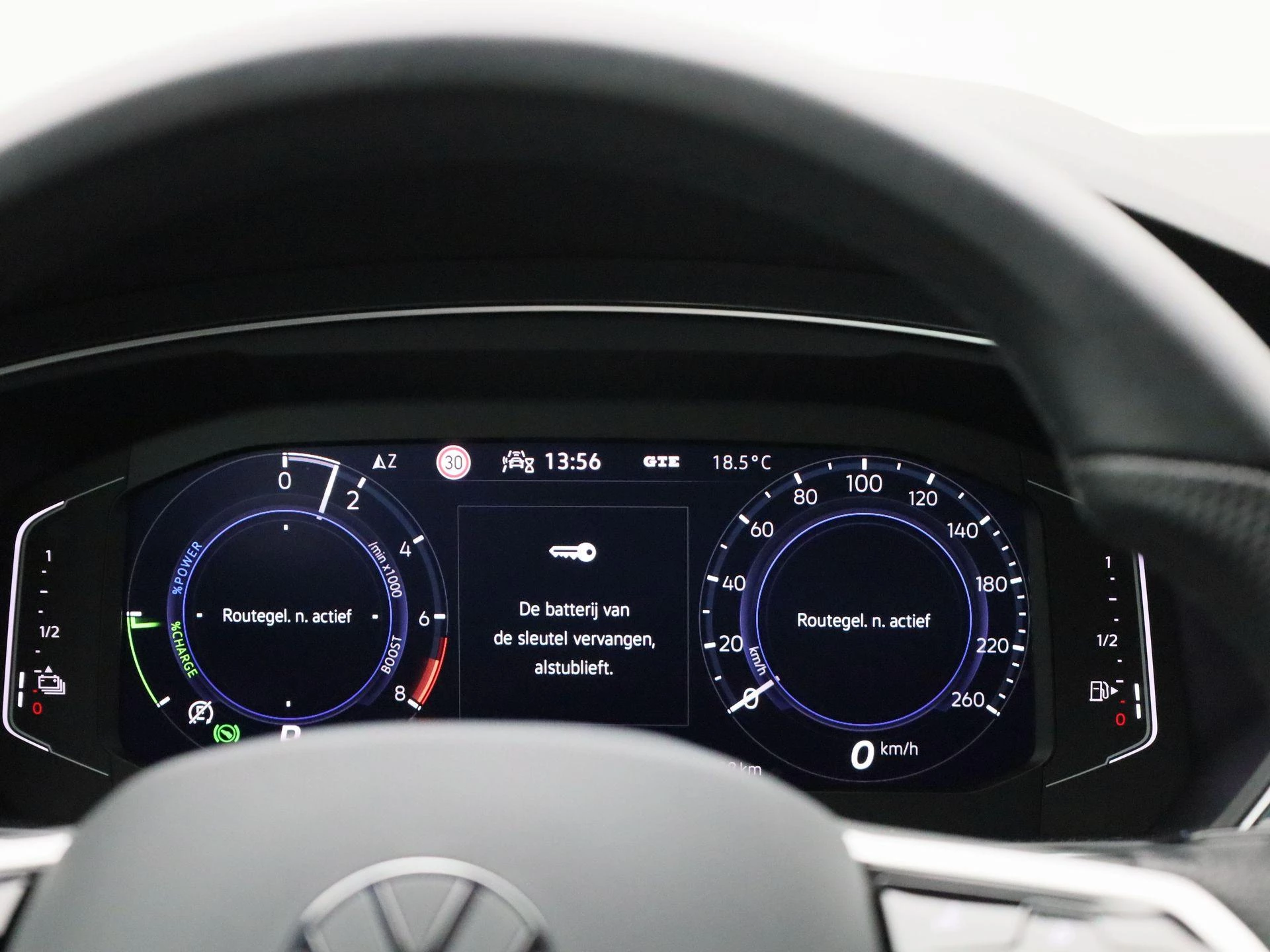 Volkswagen-Tiguan-image-7