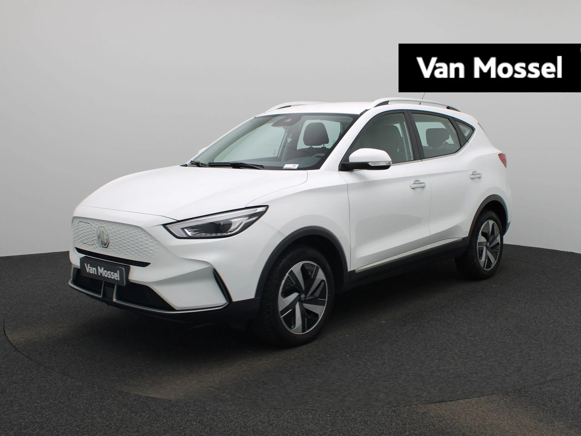 MG-ZS EV-image-0