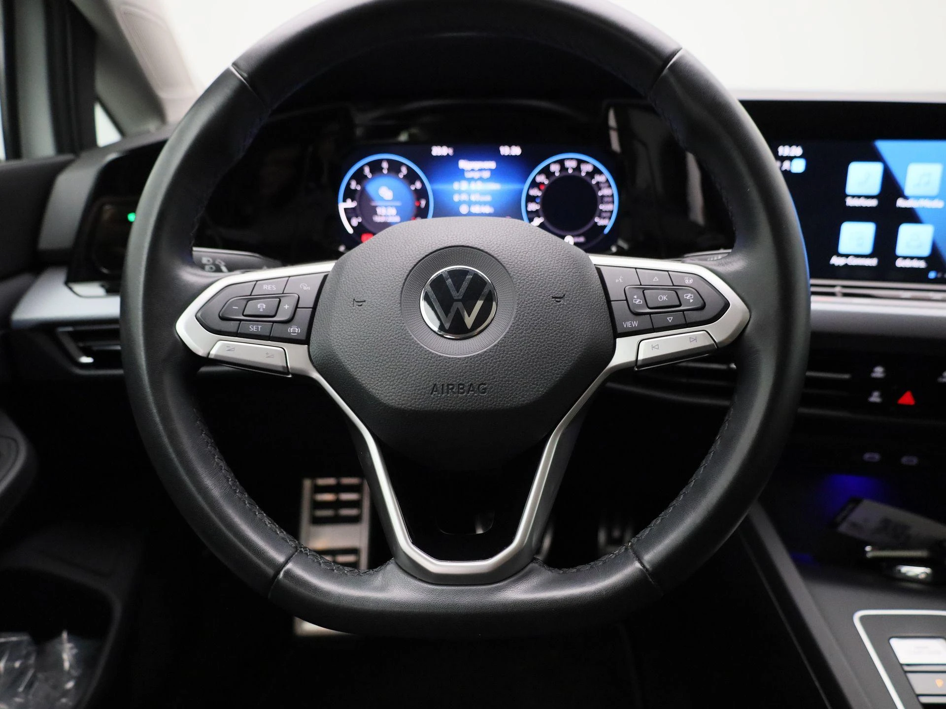Volkswagen Golf 1.0 eTSI Life