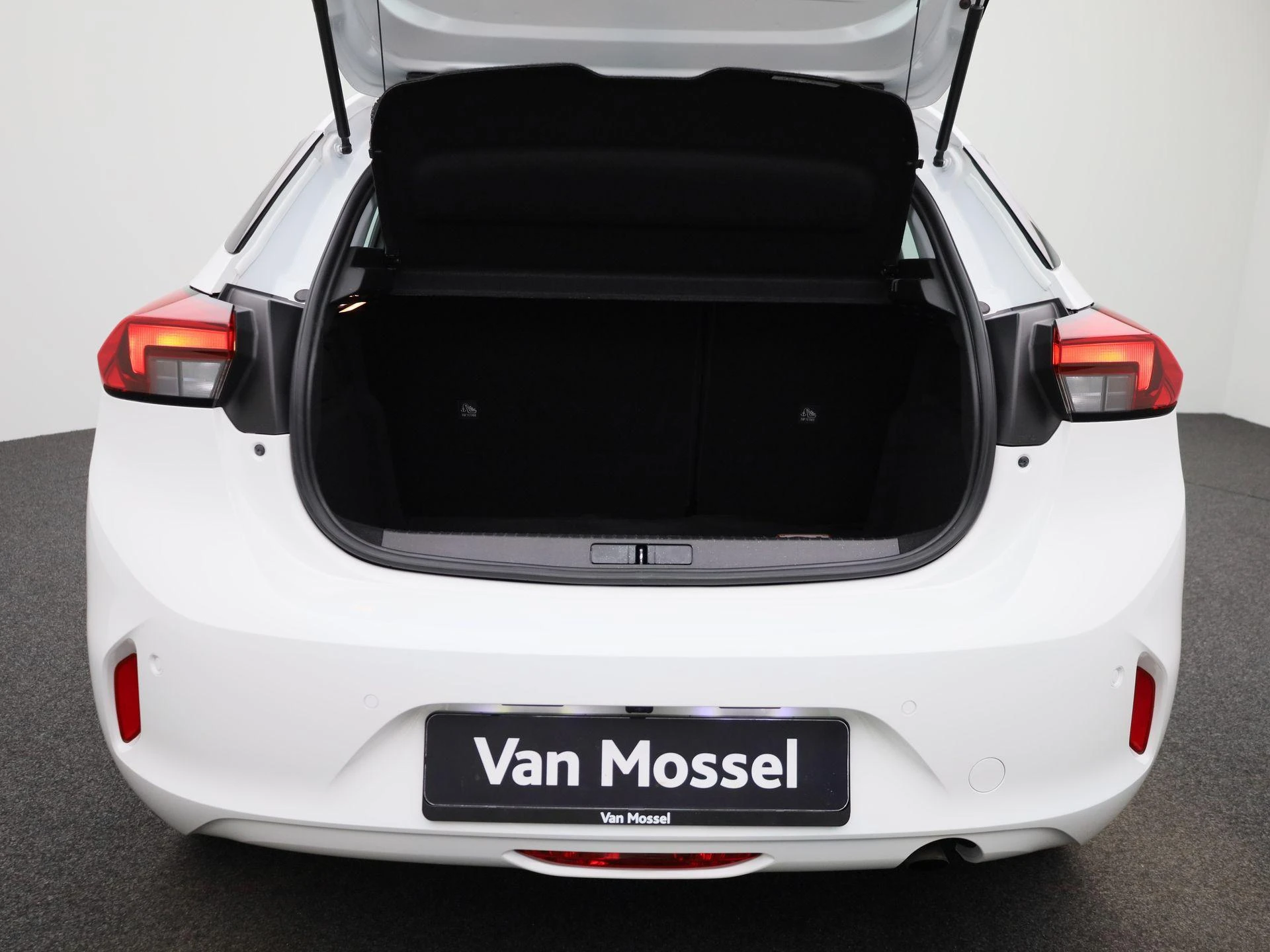 Opel-Corsa-image-12