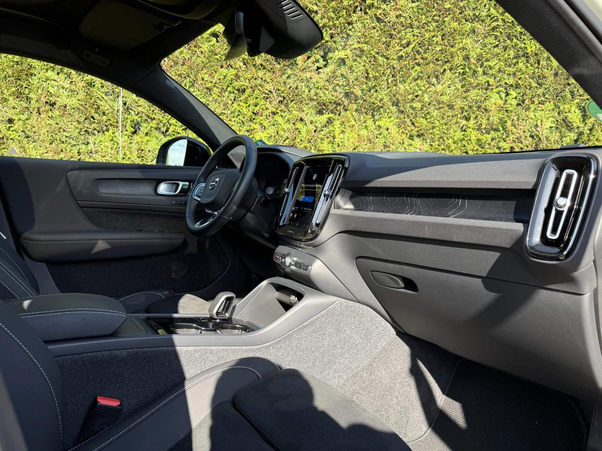 Volvo-C40-image-12