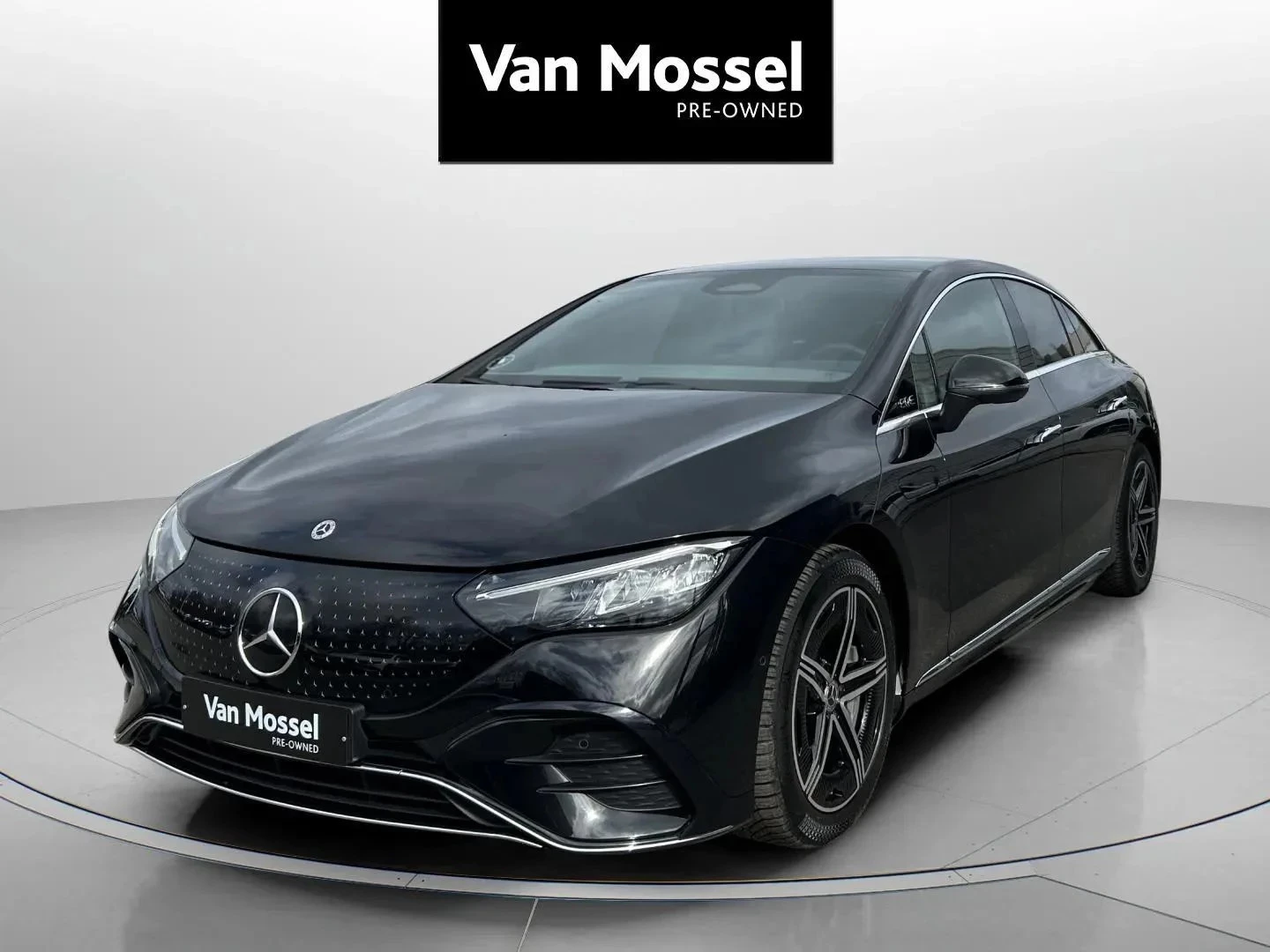 Mercedes-Benz-EQE-image-0