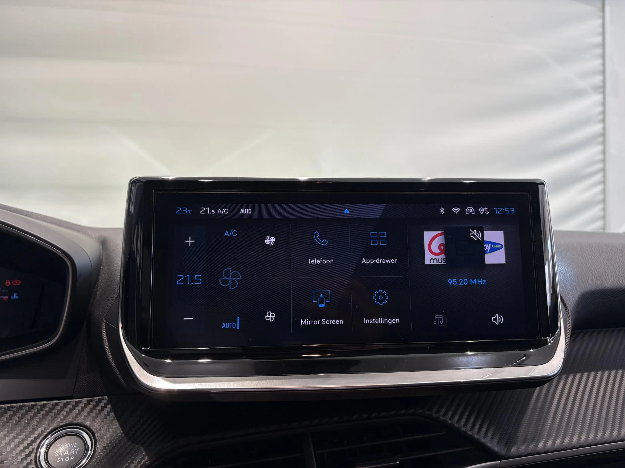 Peugeot 208 1.2 Hybrid 100 e-DCS6 Allure