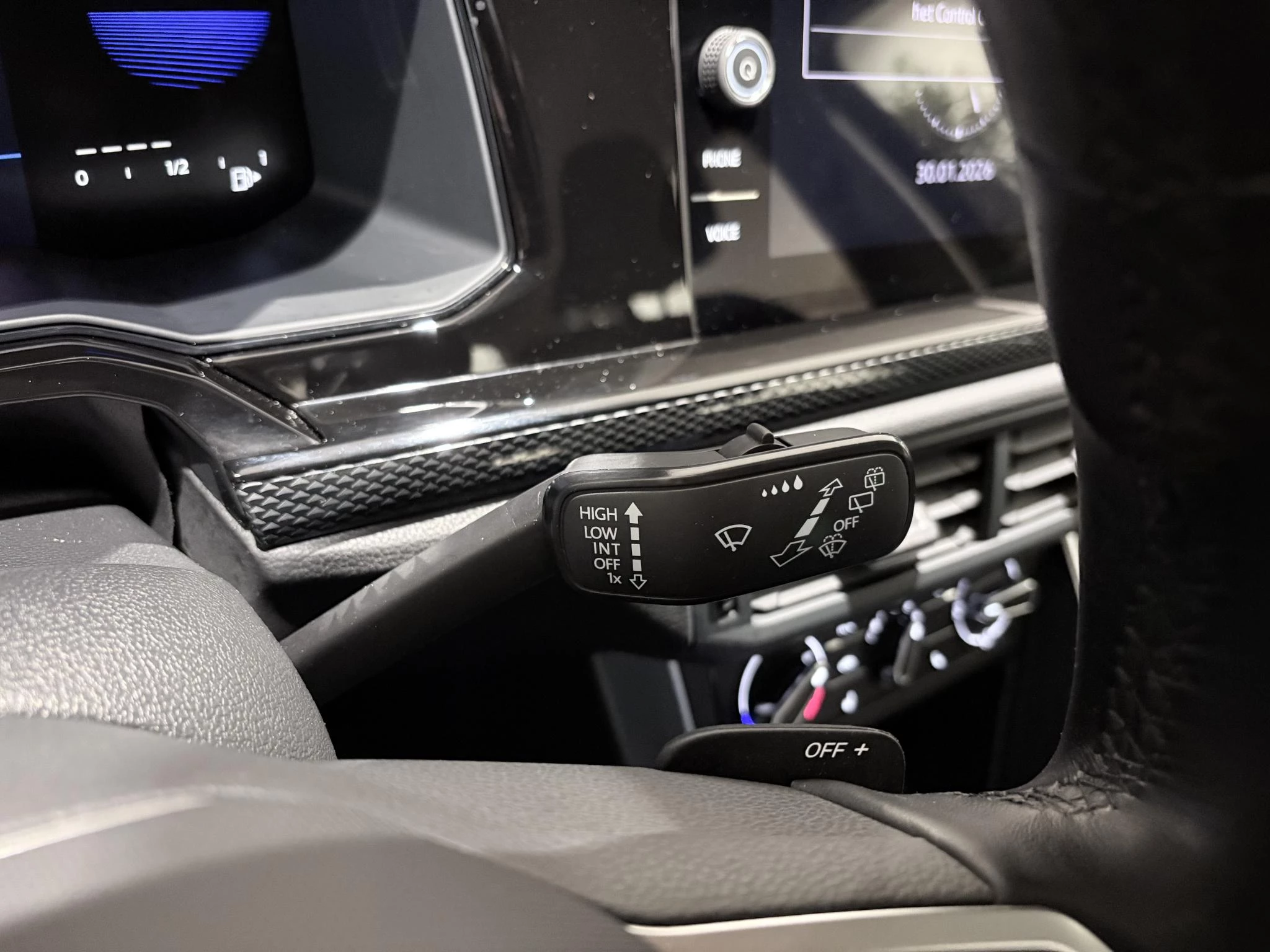 Volkswagen-Polo-image-17