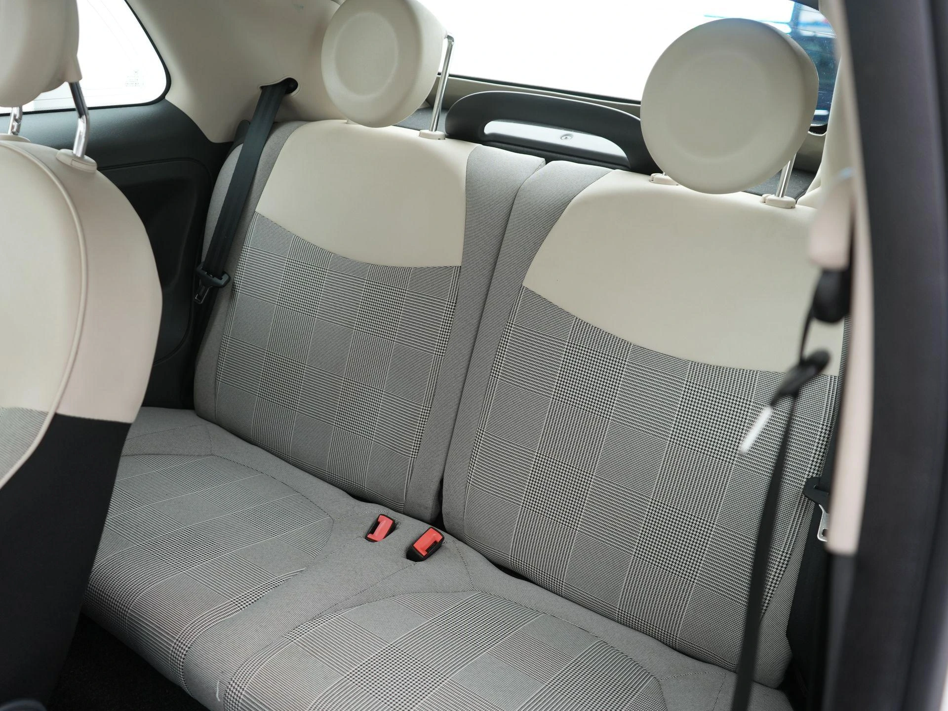 Fiat-500C-image-9