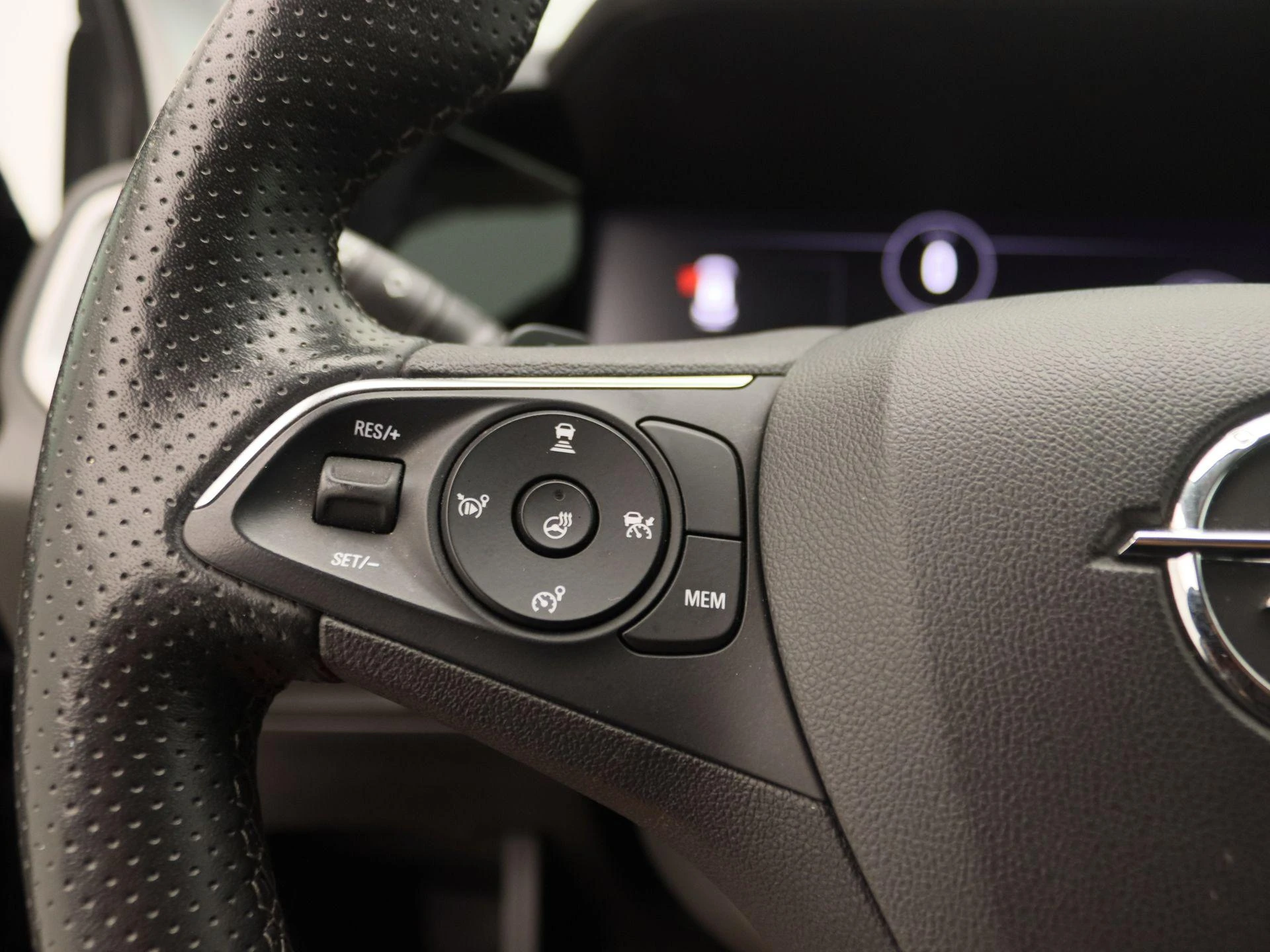 Opel-Grandland-image-19