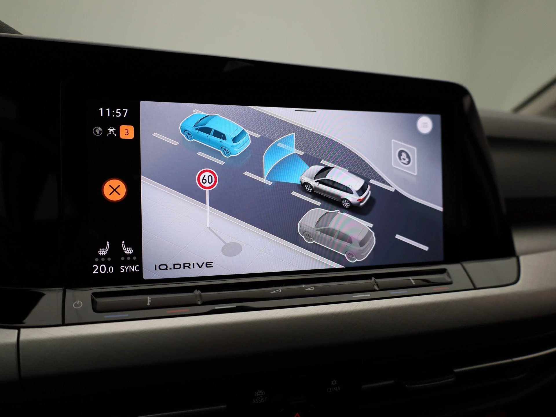 Volkswagen-Golf-image-23