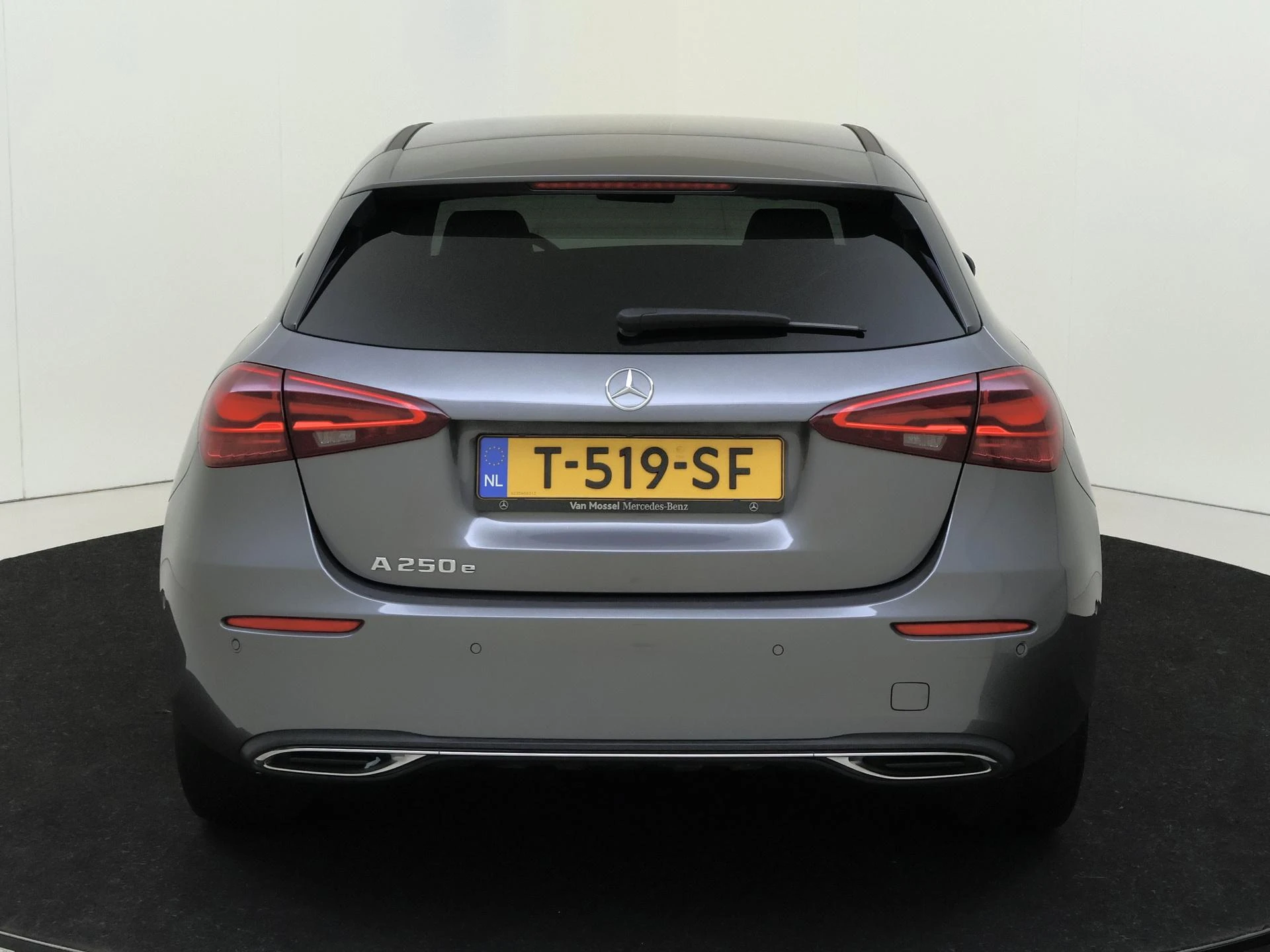 Mercedes-Benz-A-Klasse-image-6