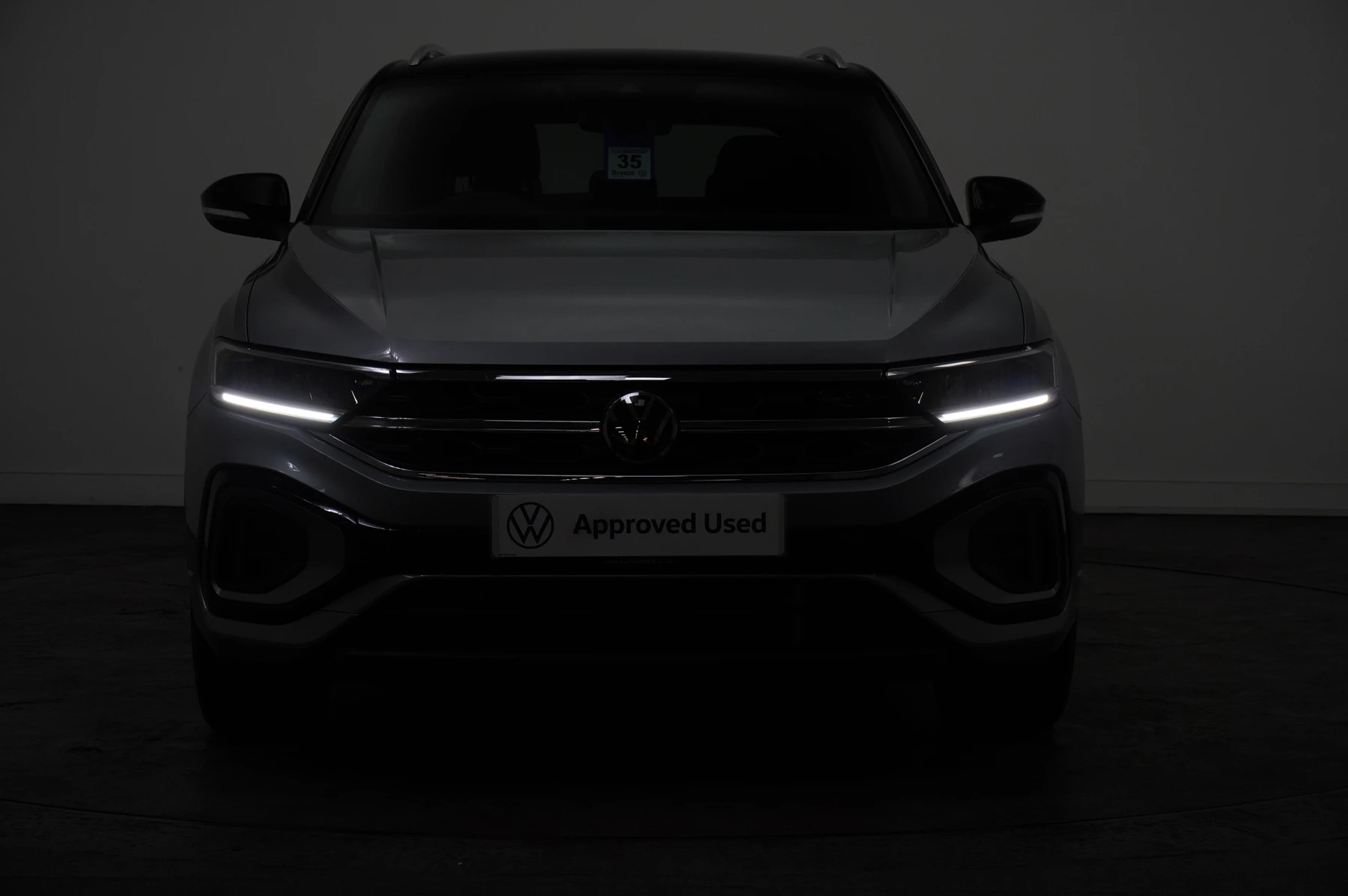 Volkswagen-T-Roc-image-7