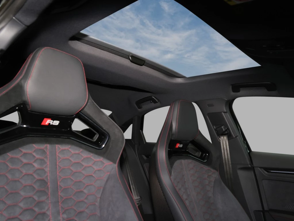 Audi RS3 Limousine 294 kW S tronic ALP