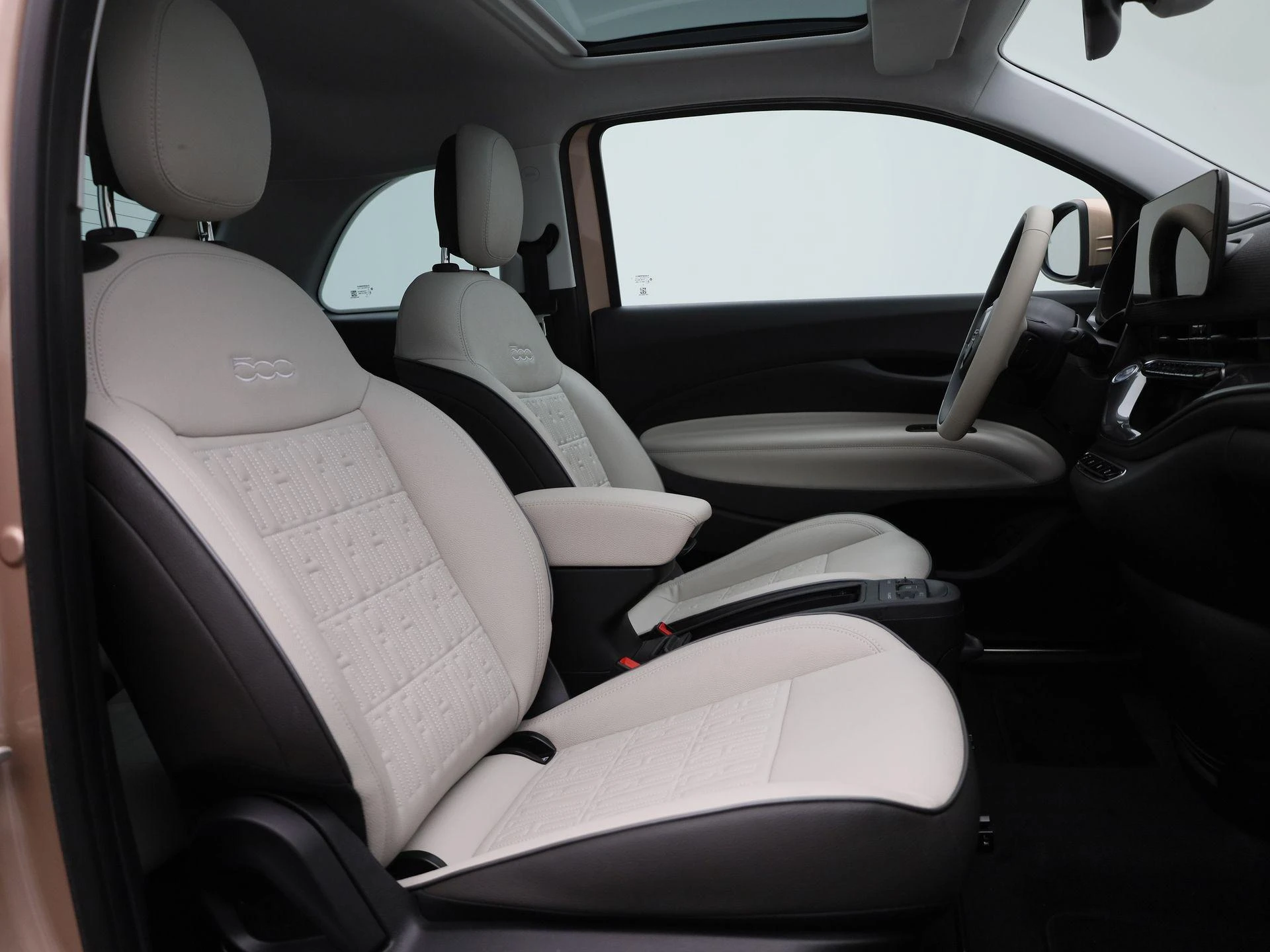 Fiat-500e-image-31