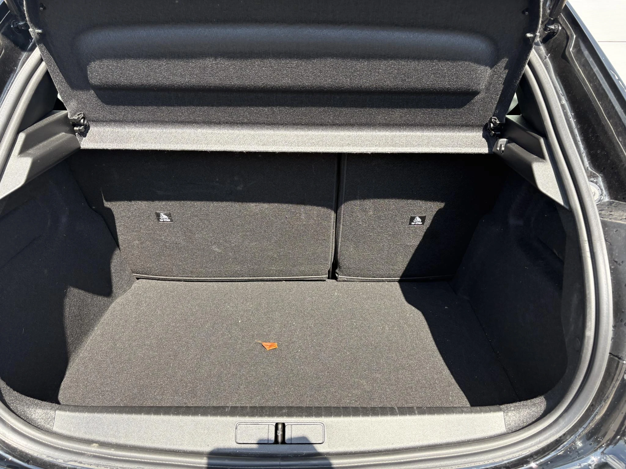 Peugeot-208-image-12