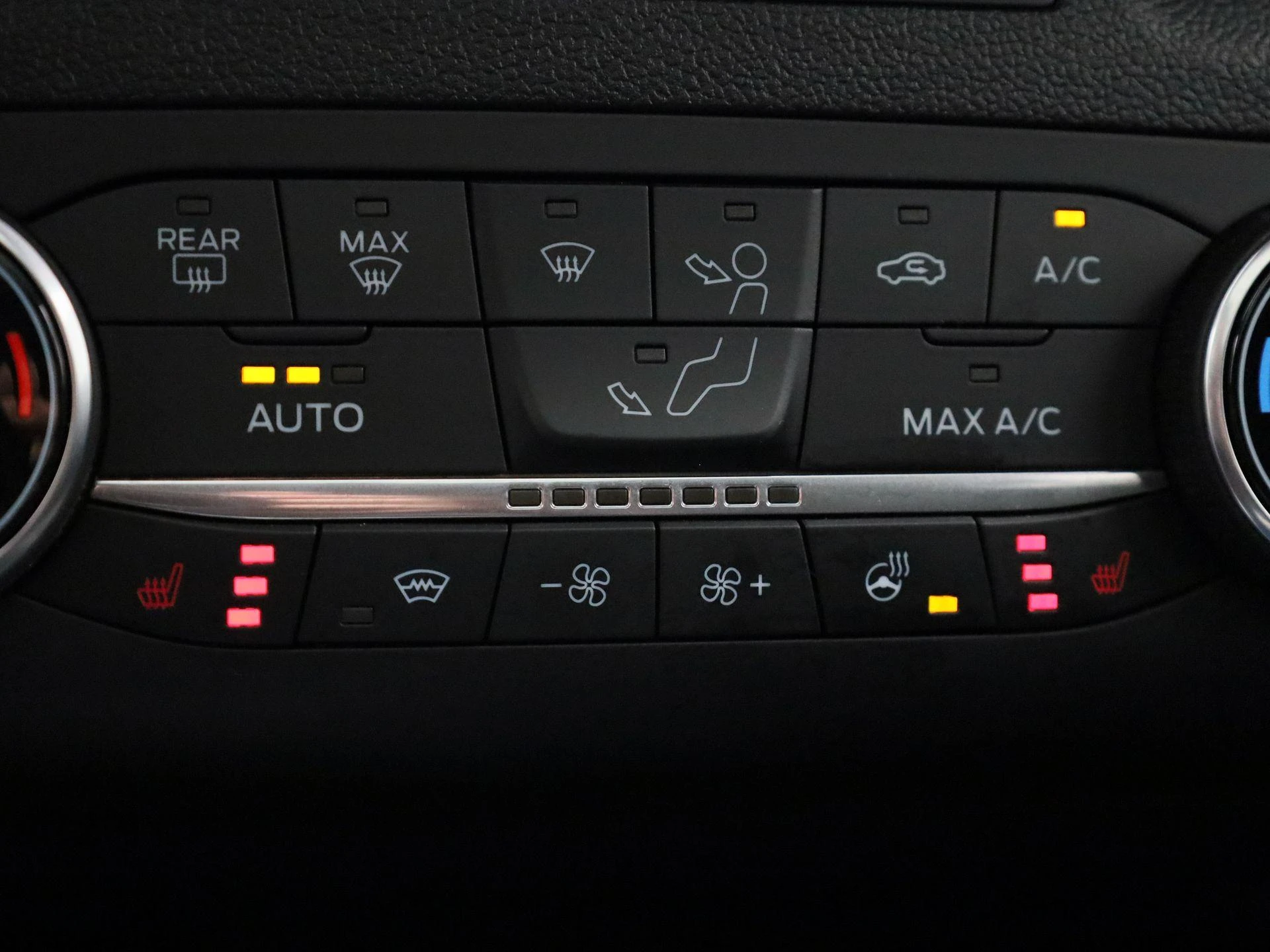Ford Kuga - 21
