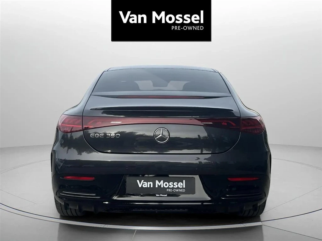 Mercedes-Benz-EQE-image-5