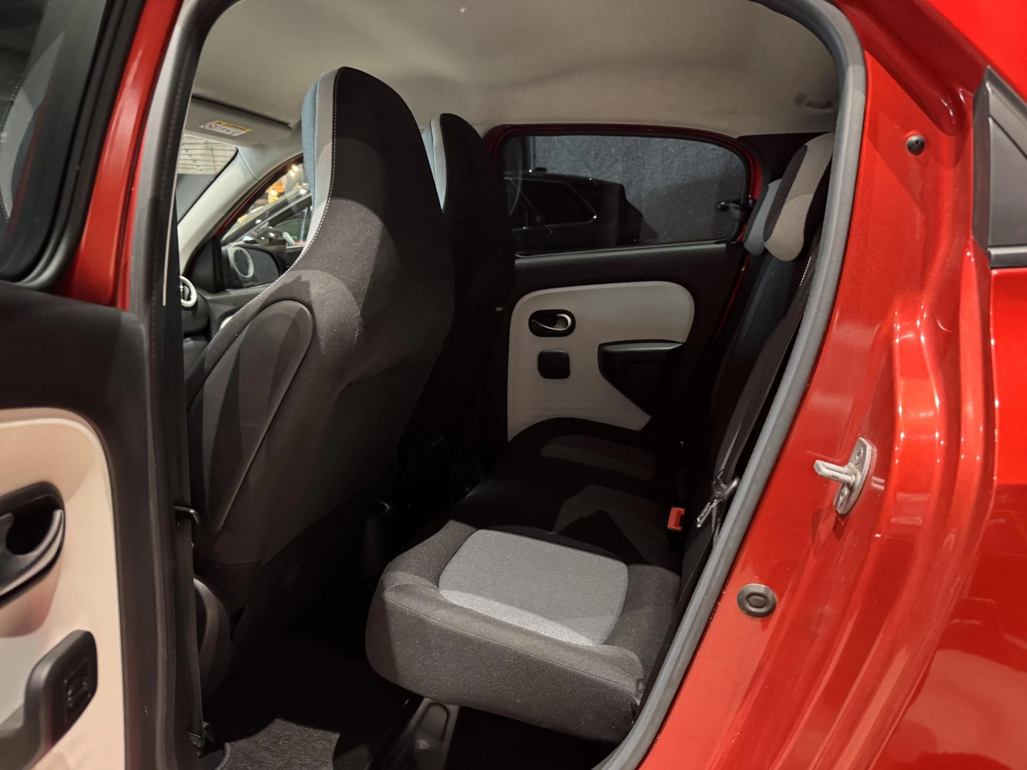 Renault-Twingo-image-9